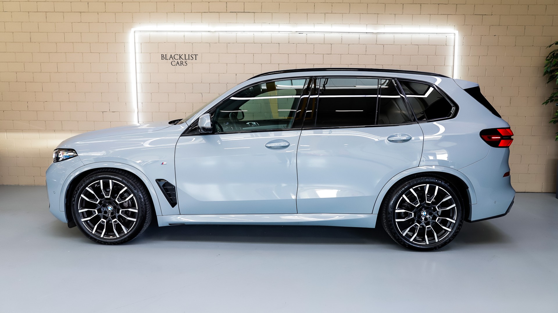 BMW X5 xDrive 48V 40d M Sport Steptronic *FACELIFT*-image-4