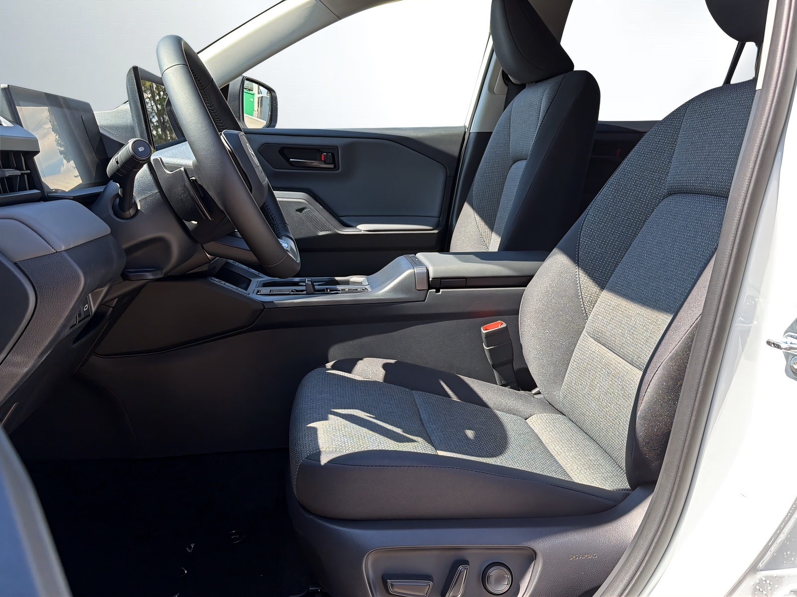TOYOTA RAV-4 2.5 PHEV Trend e-CVT AWD-showroom-element-3