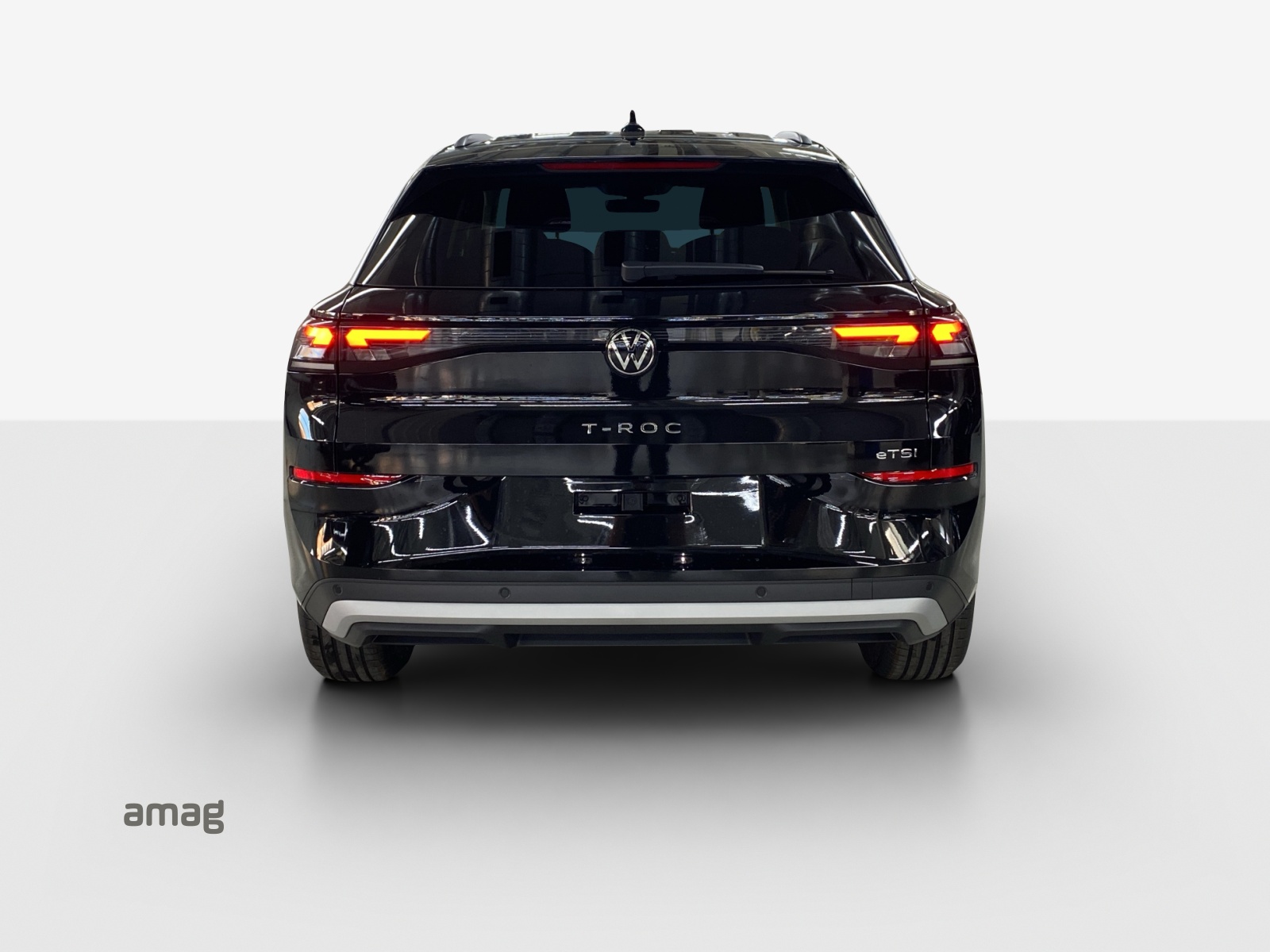 VW T-Roc 1.5 eTSI mHEV Life DSG-showroom-element-3