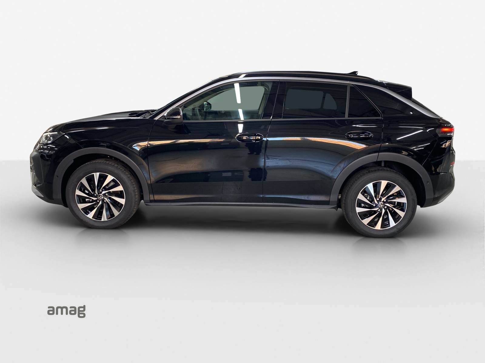 VW T-Roc 1.5 eTSI mHEV Life DSG-showroom-element-1