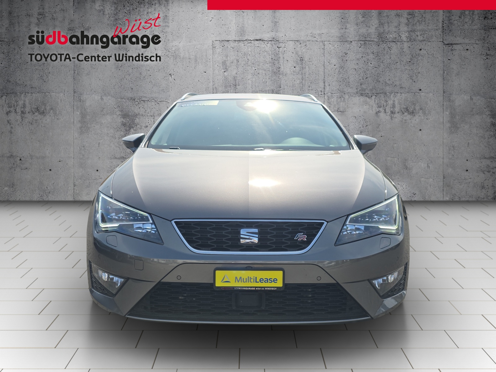 SEAT Leon ST 1.8 TSI FR DSG-image-1