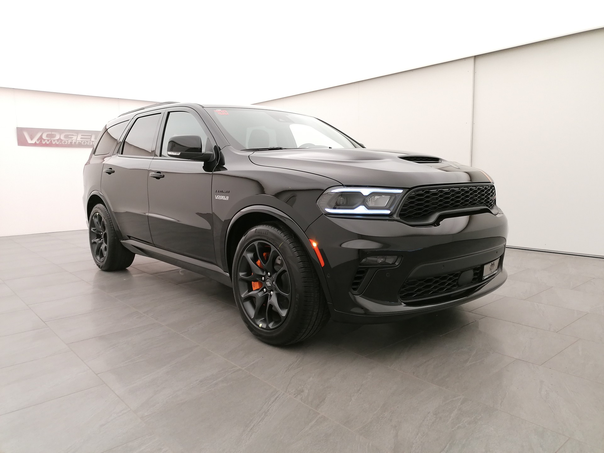 DODGE Durango R/T TowNGo Hemi Orange P.-showroom-element-2