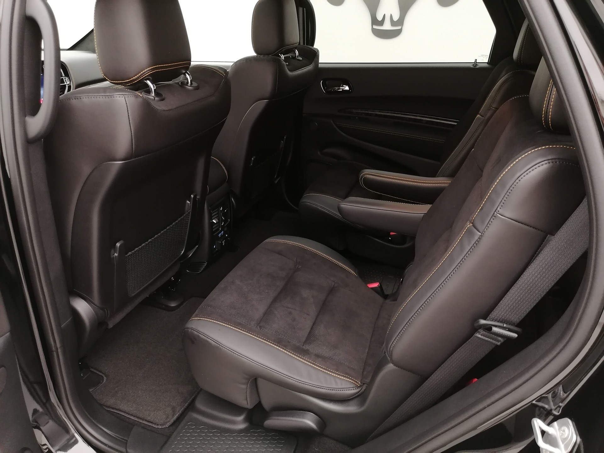 DODGE Durango R/T TowNGo Hemi Orange P.-image-11