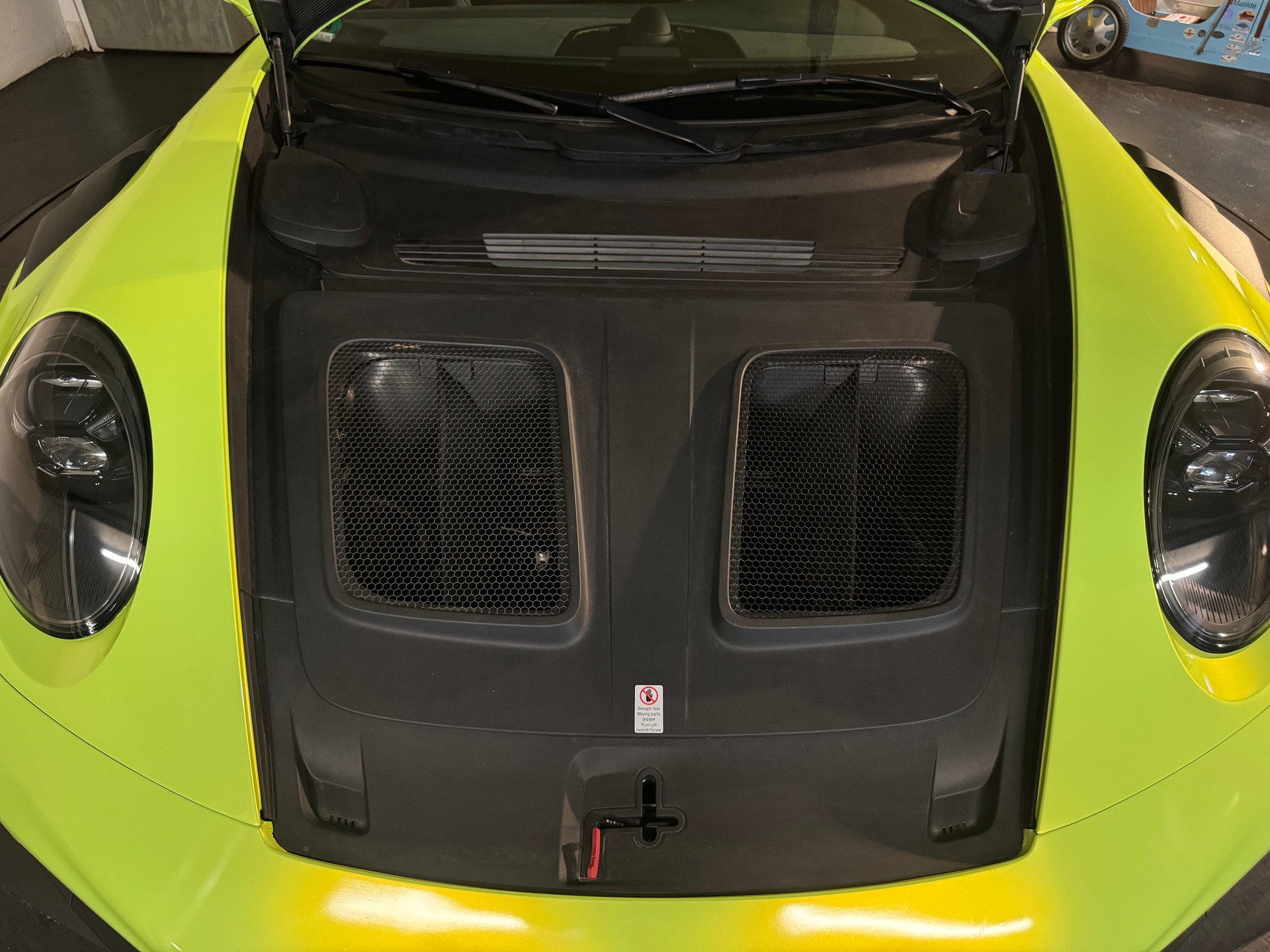 PORSCHE 911 GT3 RS-image-26
