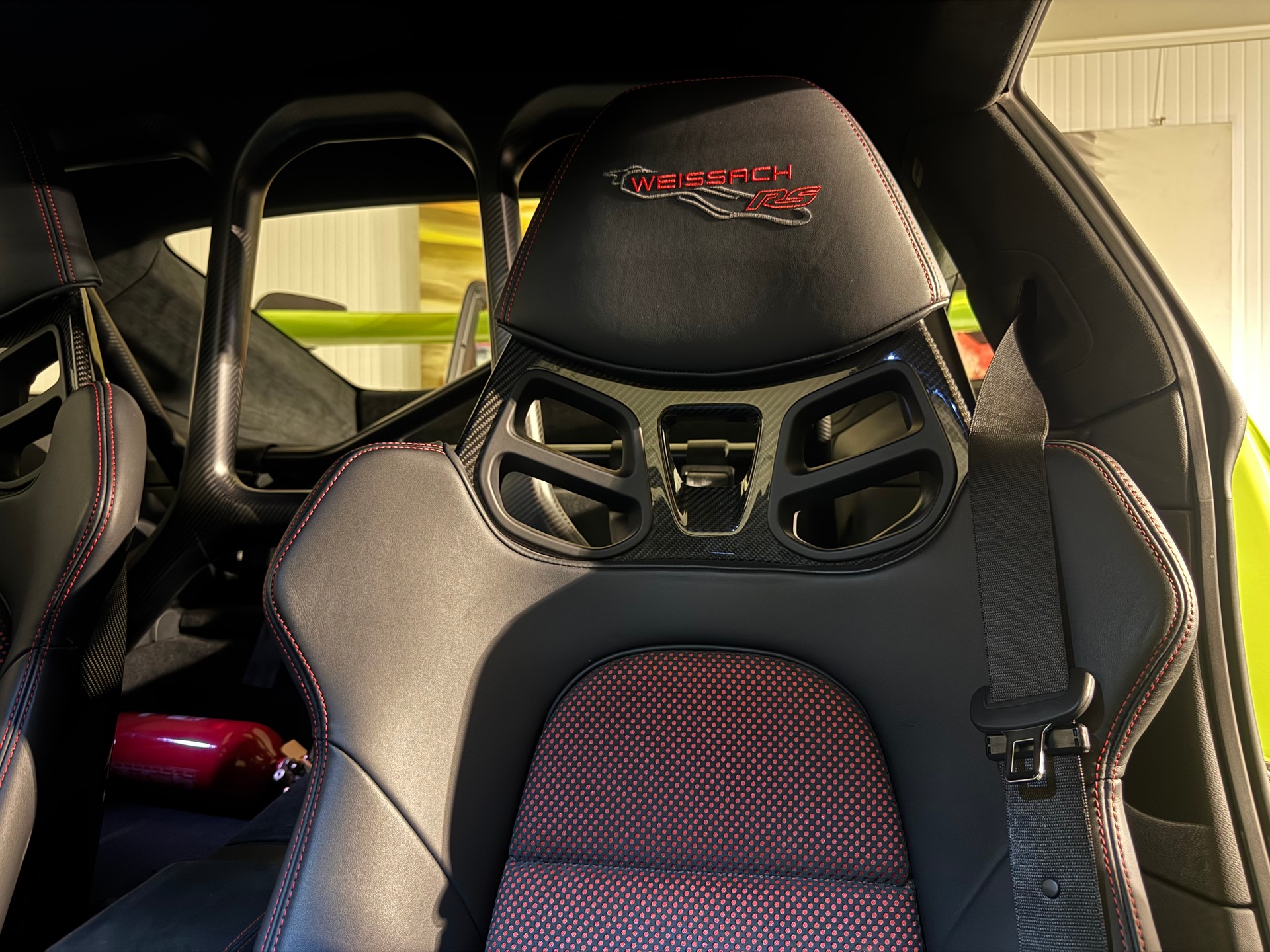 PORSCHE 911 GT3 RS-image-16