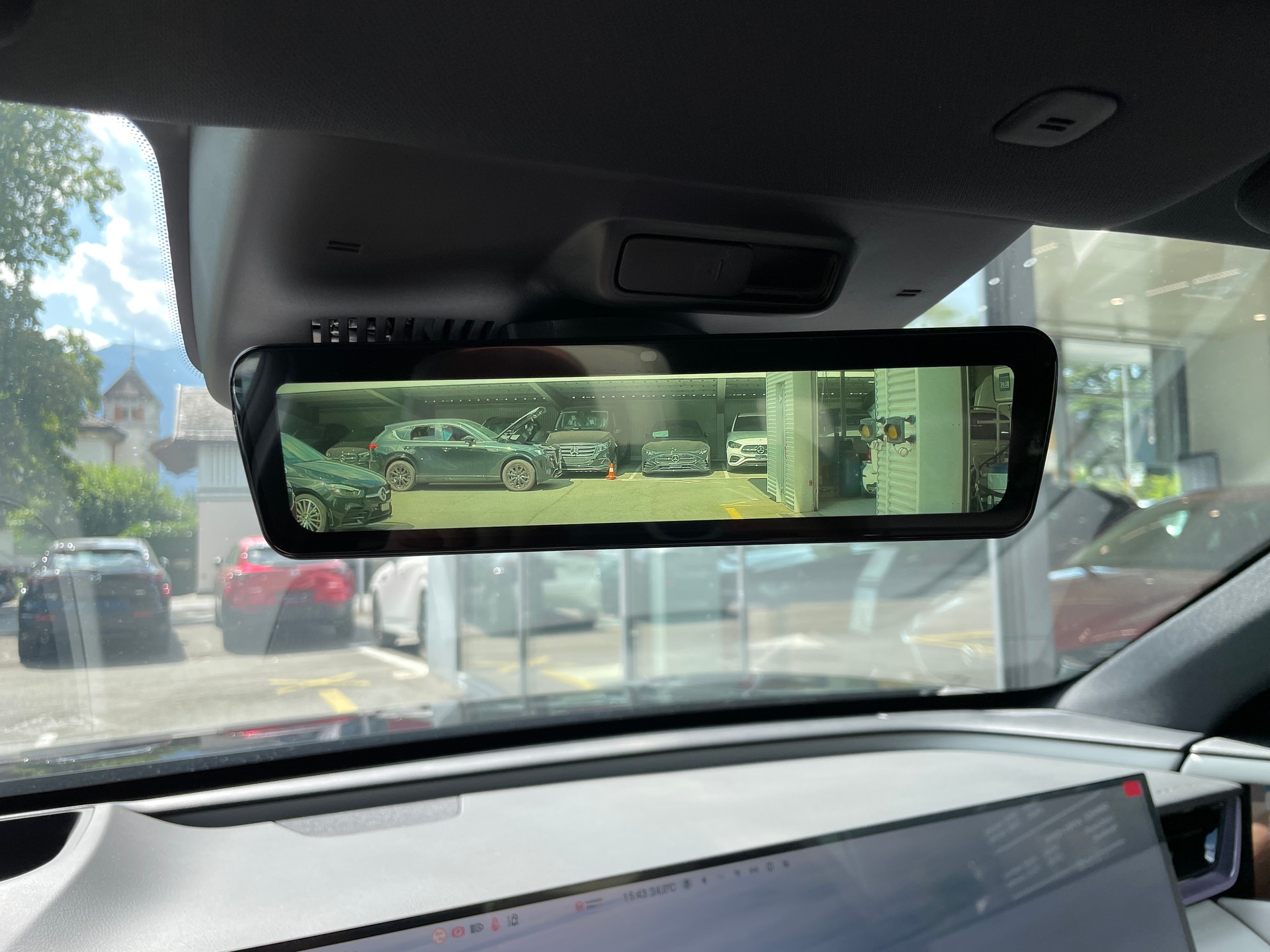 MAZDA CX-6e-image-9