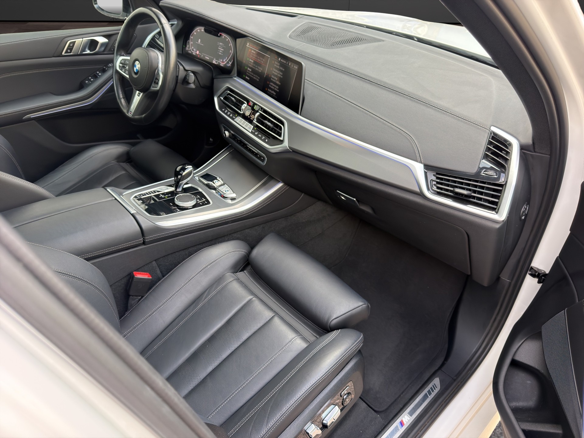 BMW X5 xDrive 48V 30d M Sport Steptronic Panorama Dach-image-12