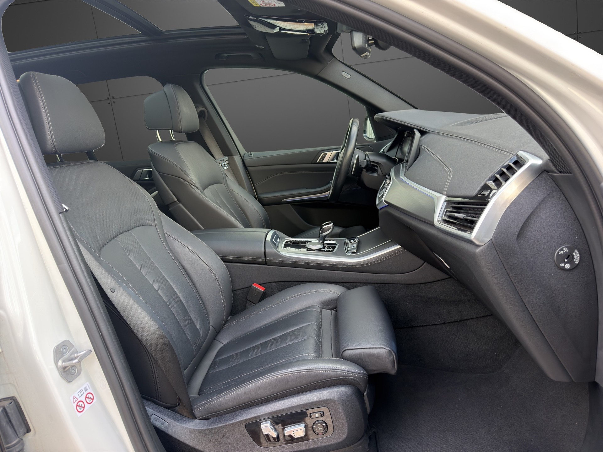 BMW X5 xDrive 48V 30d M Sport Steptronic Panorama Dach-image-13