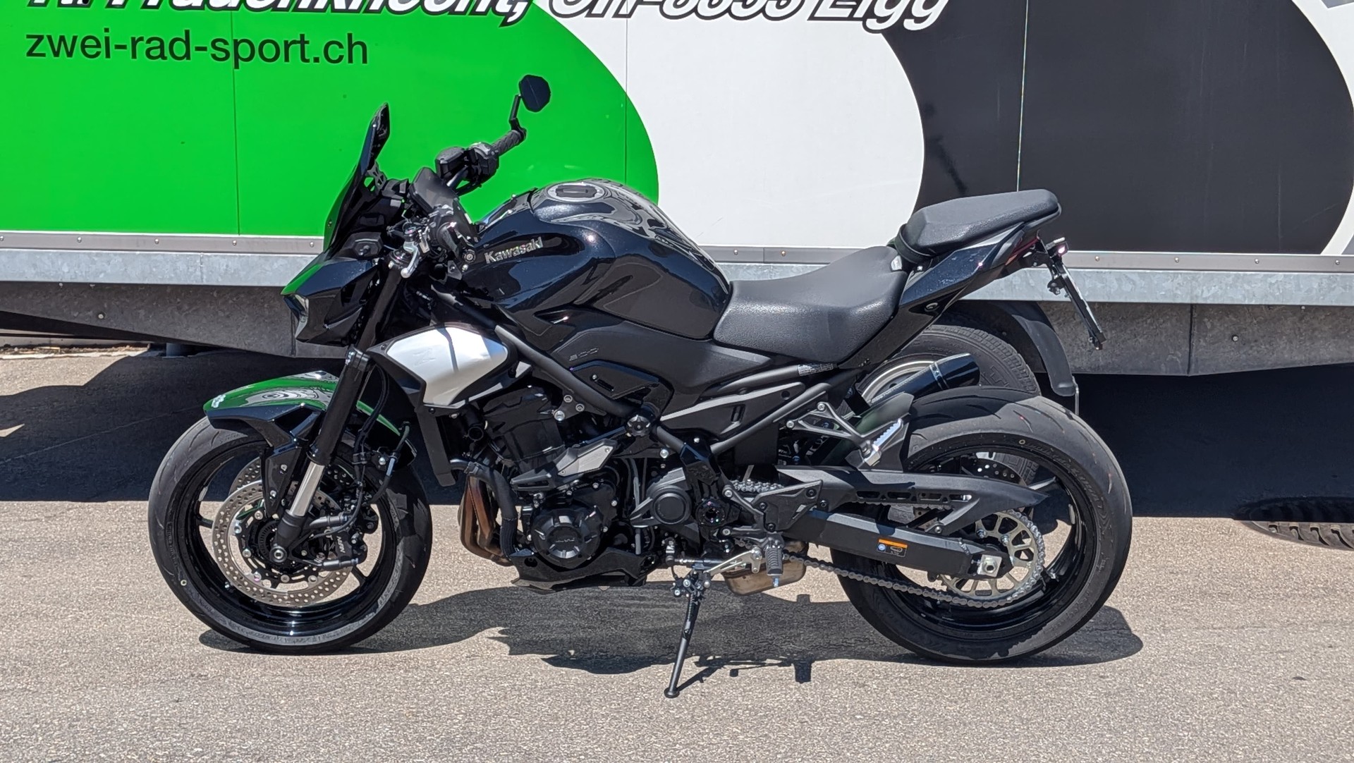 KAWASAKI Z 900-image-1