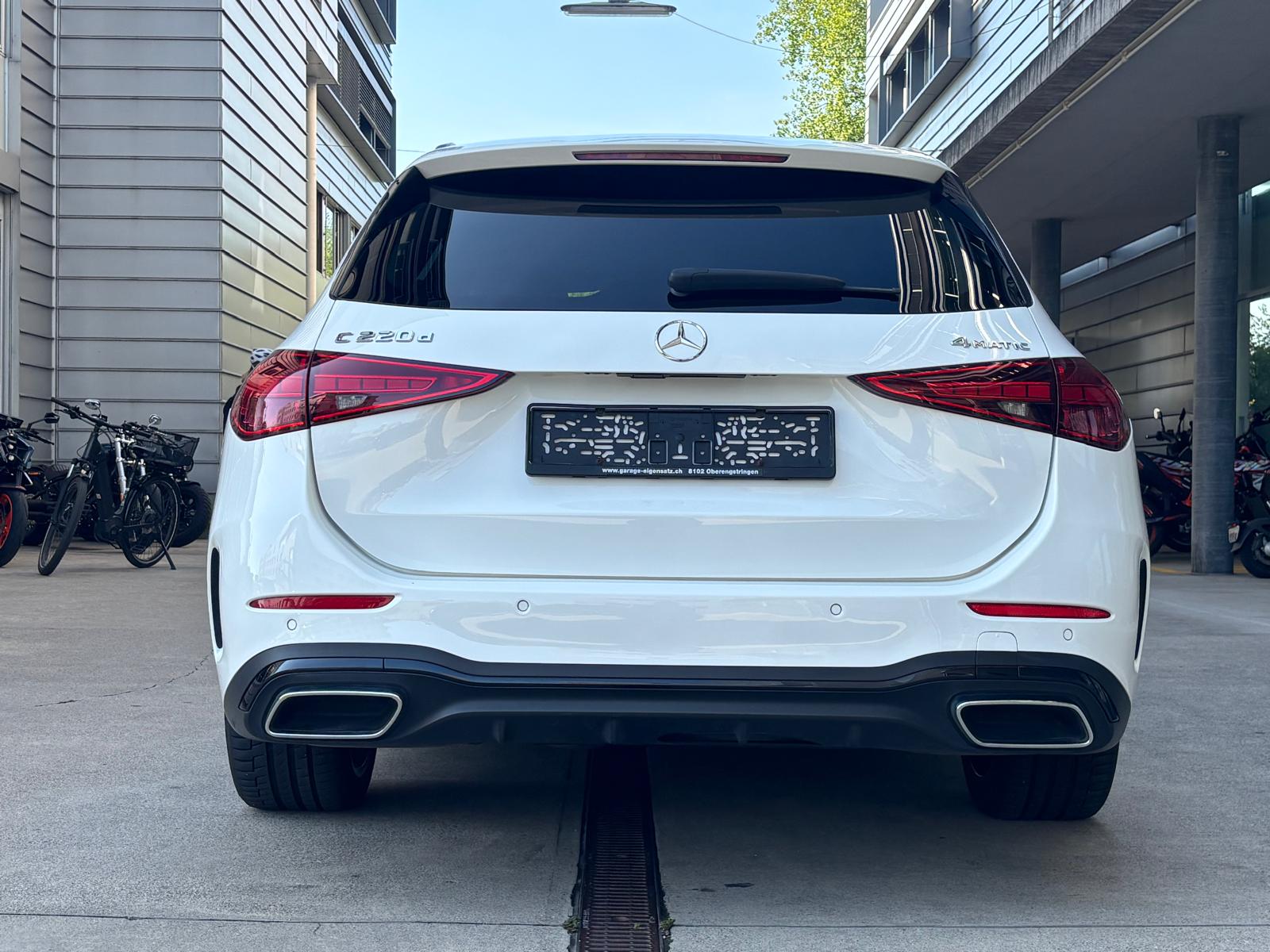 MERCEDES-BENZ C 220 d T 4Matic Swiss Star-showroom-element-3