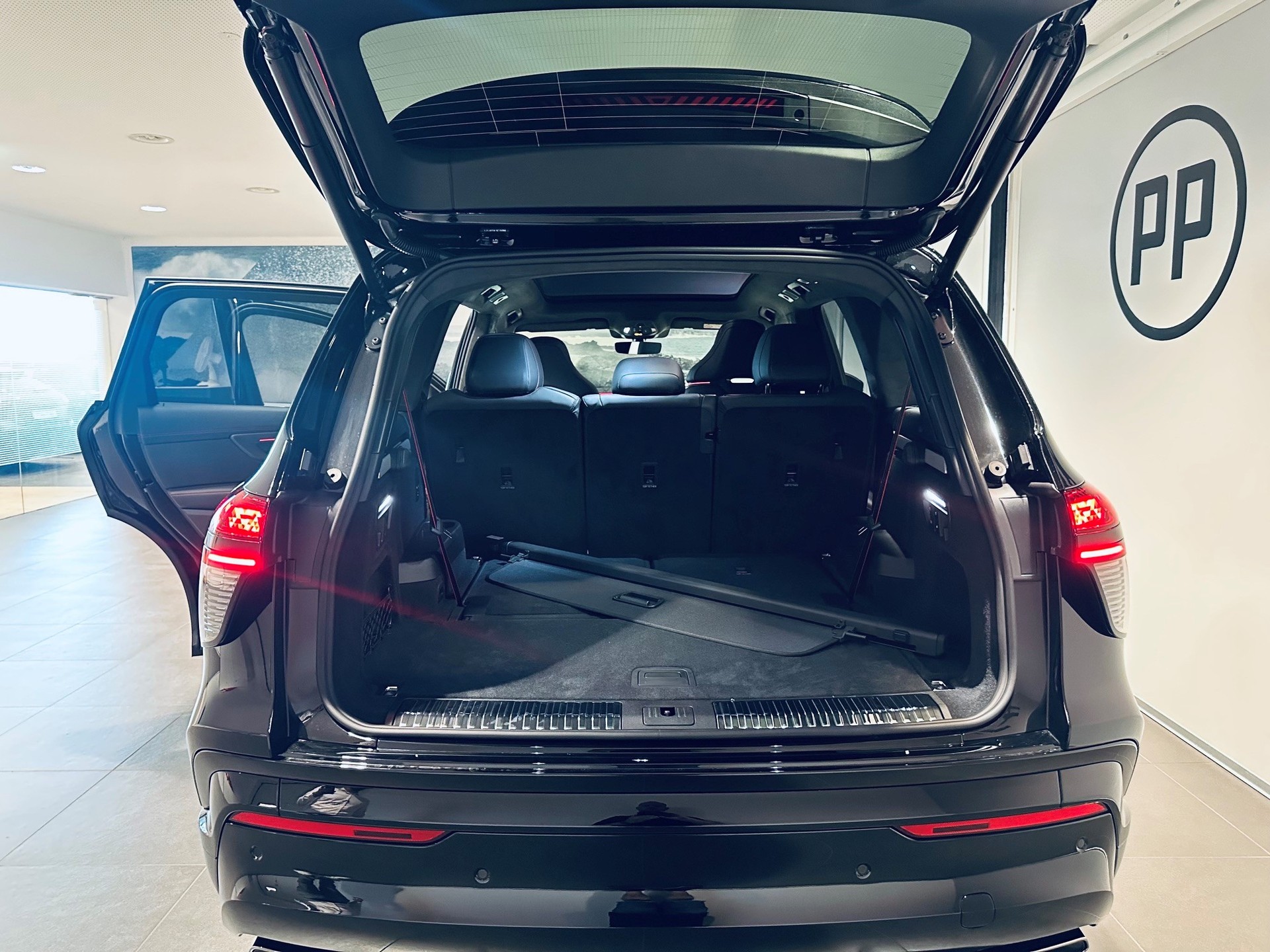 AUDI Q7 SUV TDI quattro 220 kW-image-11