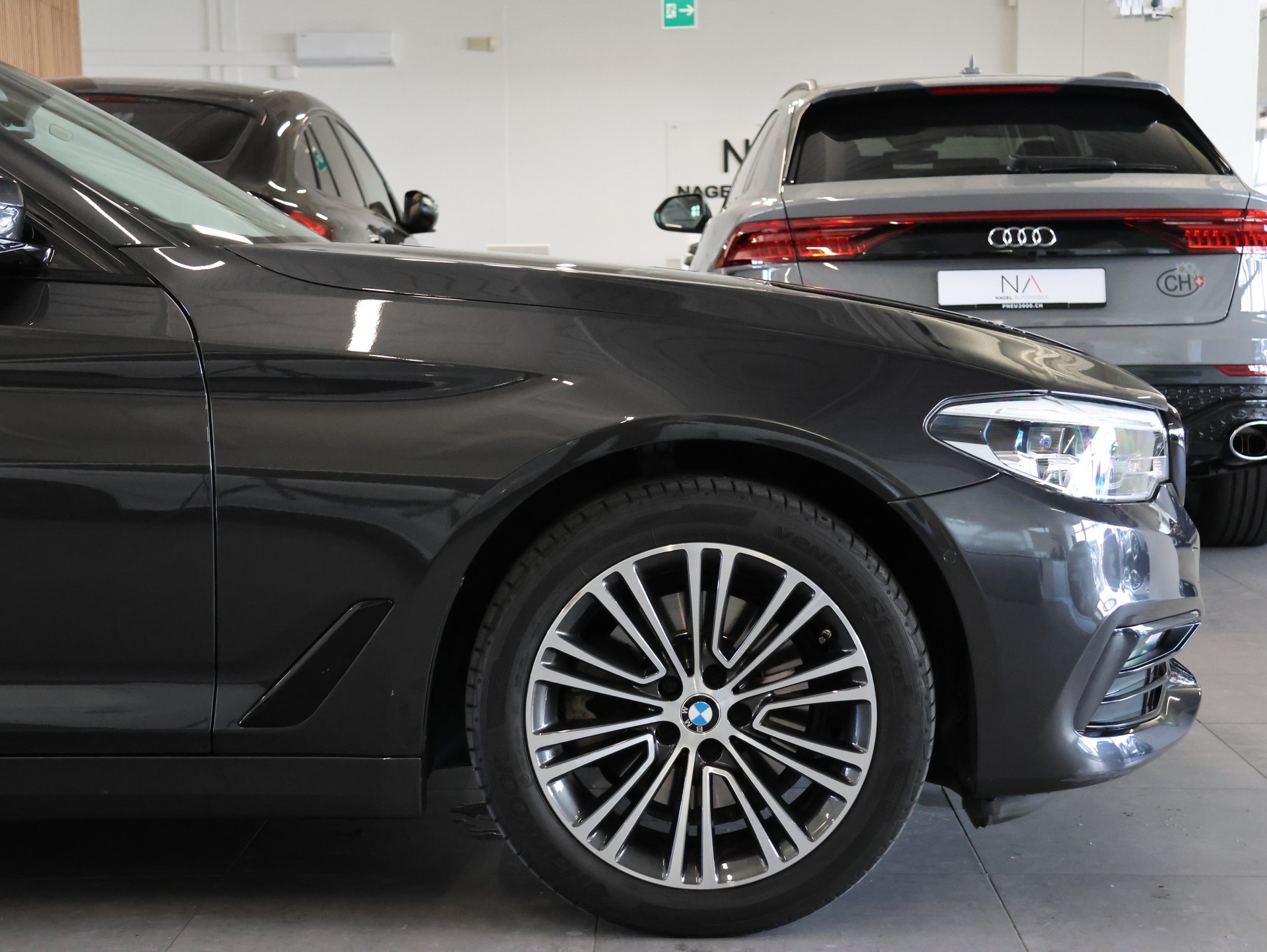 BMW 520d xDrive Touring Sport Line Steptronic-image-10