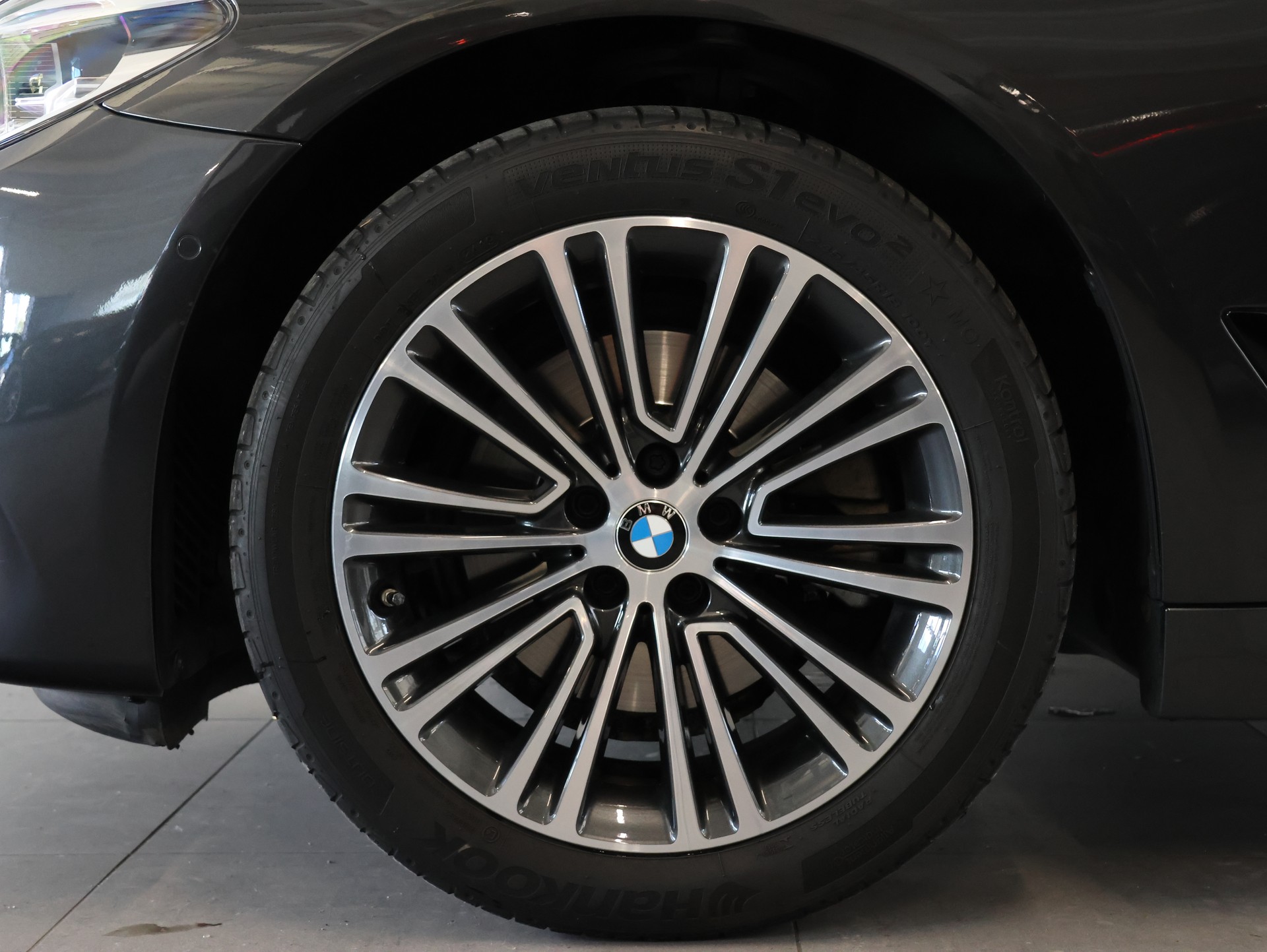 BMW 520d xDrive Touring Sport Line Steptronic-image-11
