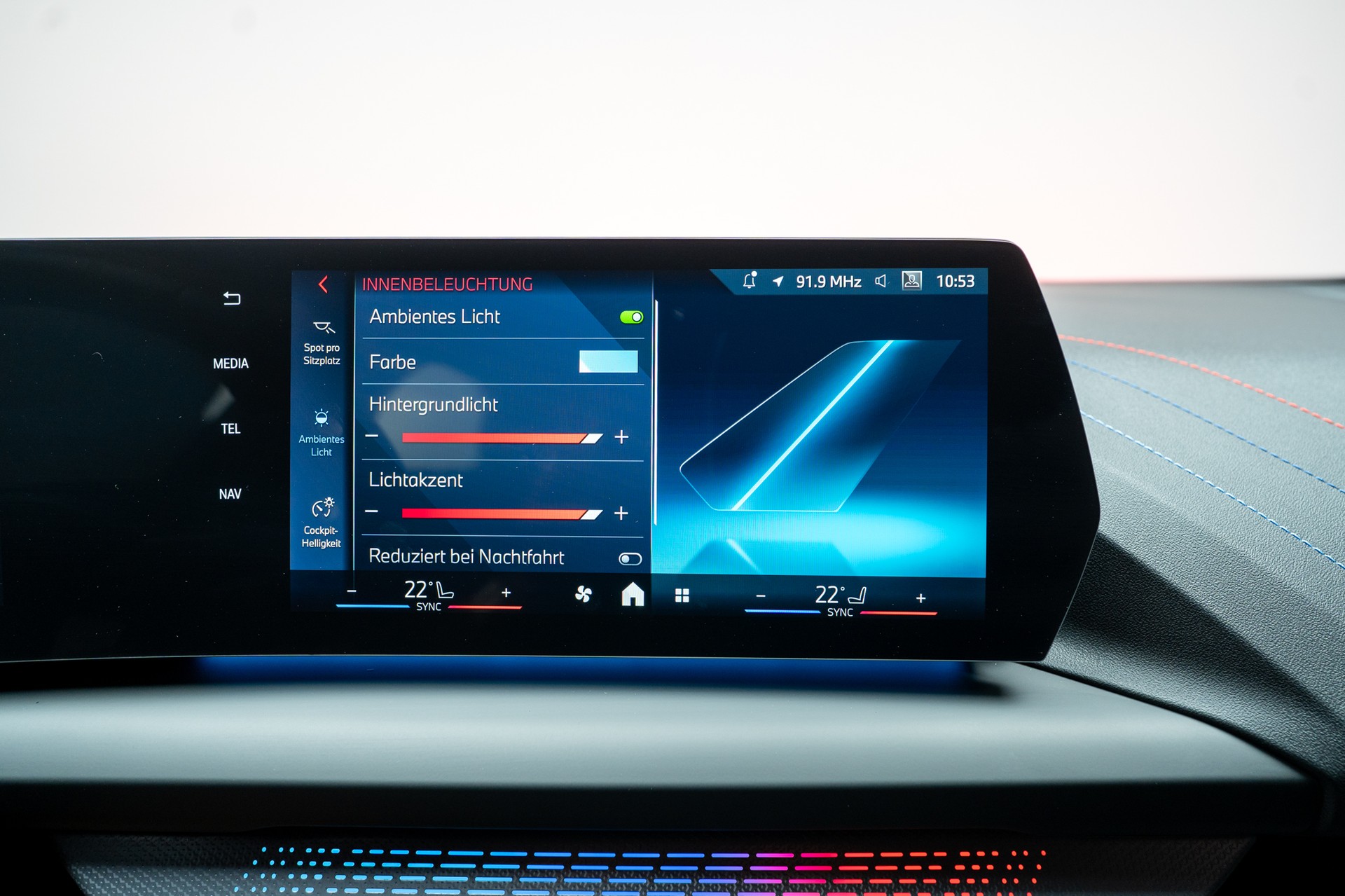 BMW M135i xDrive / Rückfahrkamera / Harman-Kardon-image-25