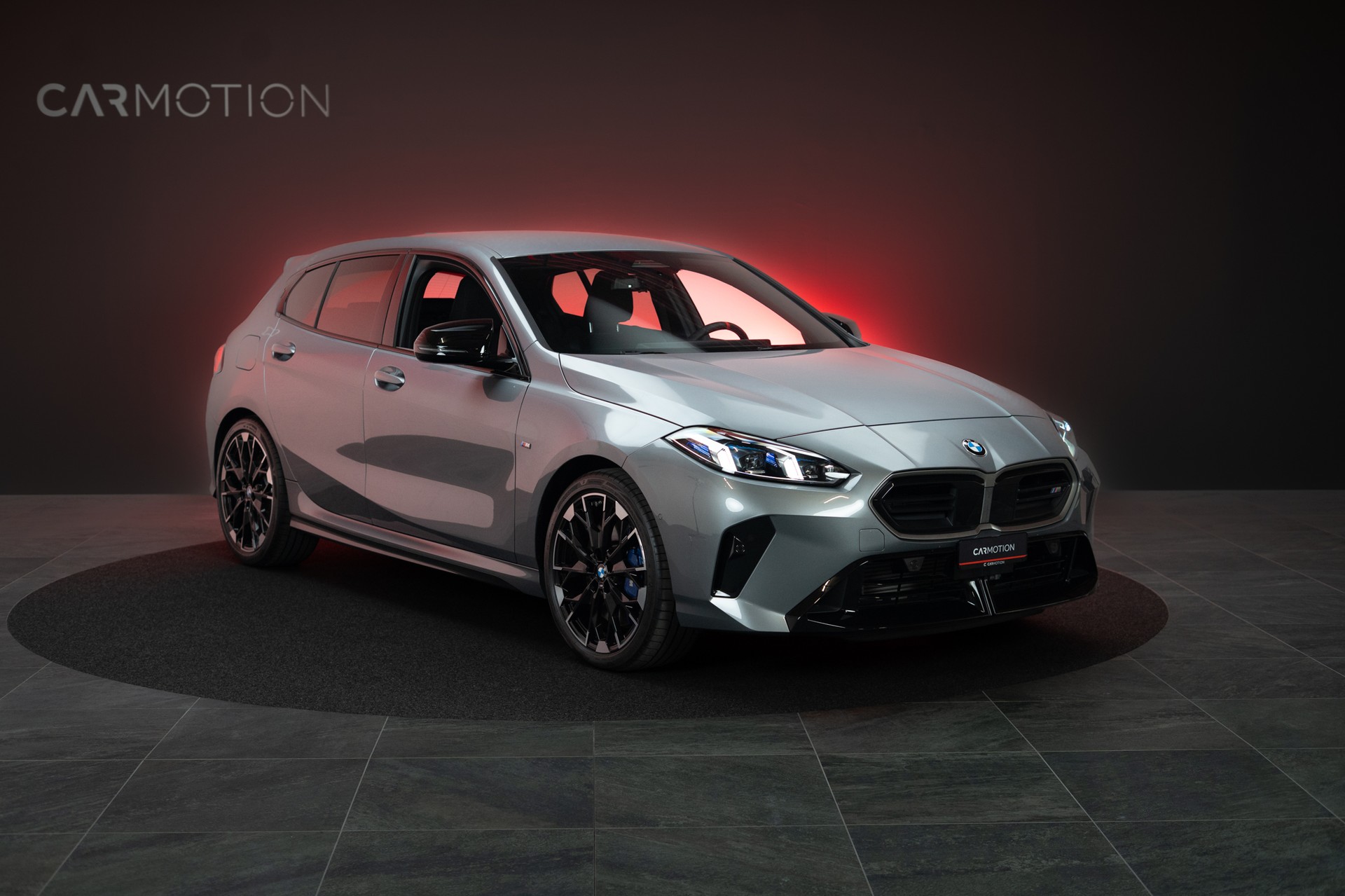 BMW M135i xDrive / Rückfahrkamera / Harman-Kardon-showroom-element-2