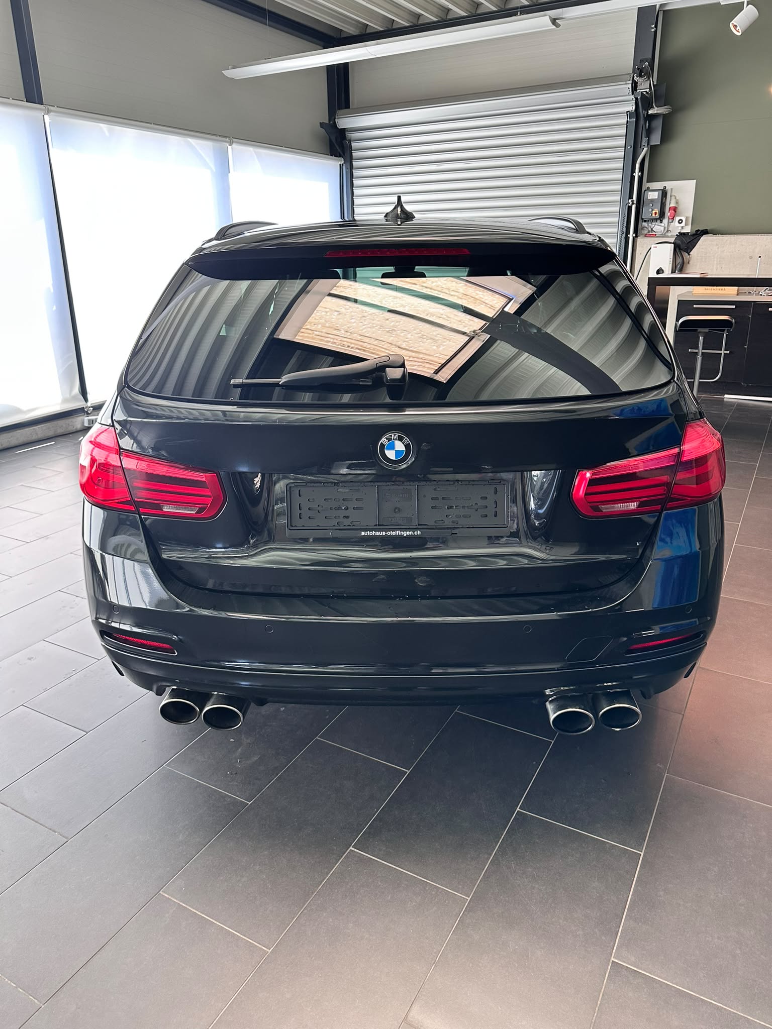 BMW-ALPINA B3 BiTurbo Touring 3.0 xDrive Switch-Tronic-image-25
