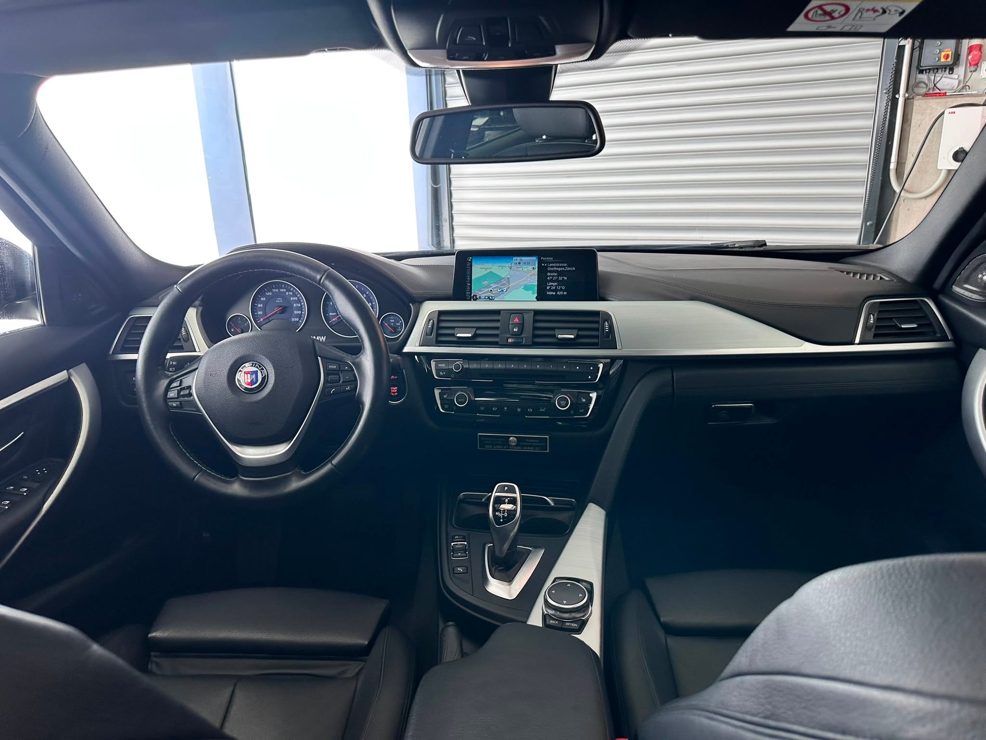 BMW-ALPINA B3 BiTurbo Touring 3.0 xDrive Switch-Tronic-showroom-element-1
