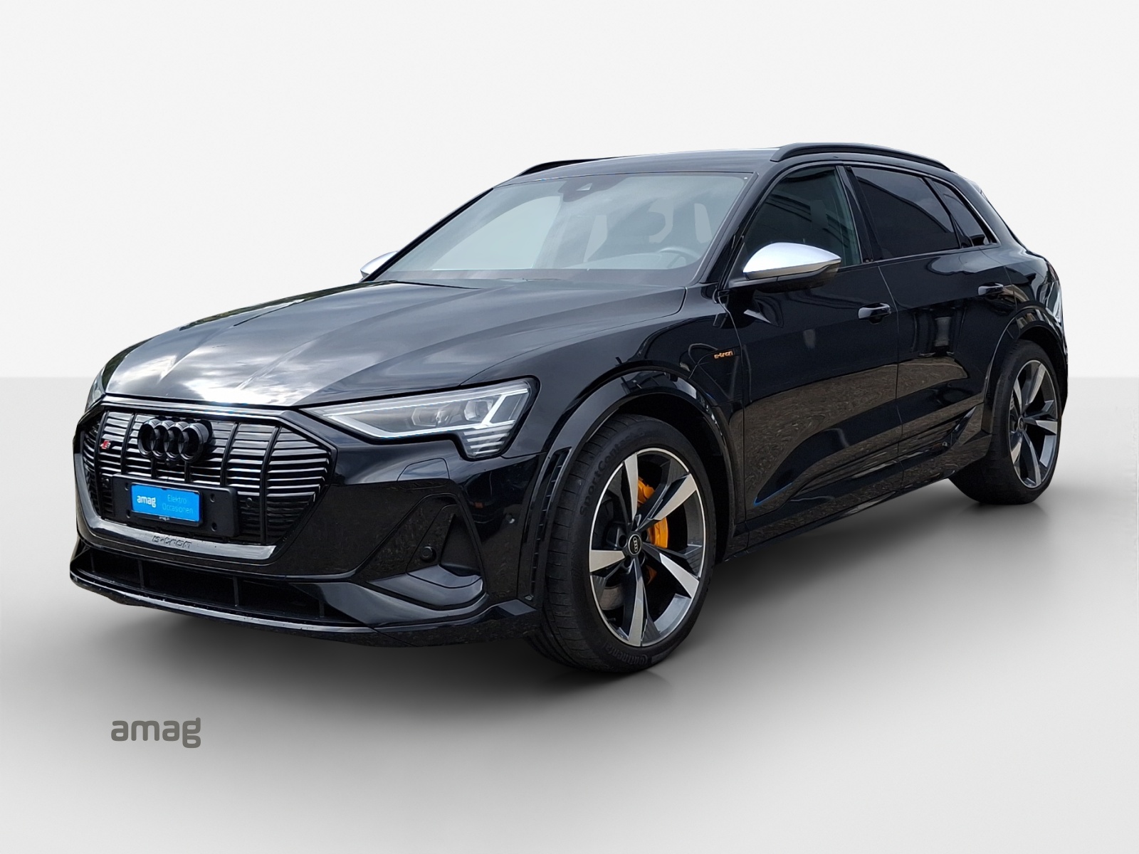 AUDI e-tron S quattro