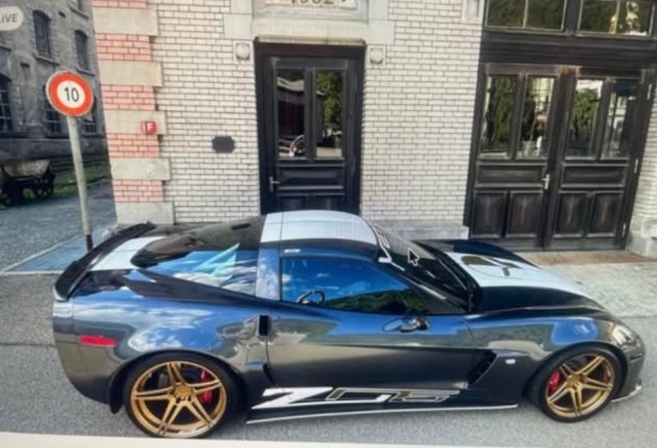 CHEVROLET Z06-image-2