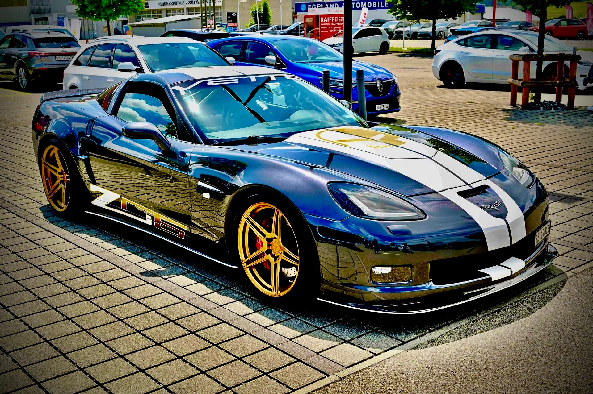 CHEVROLET Z06-image-1