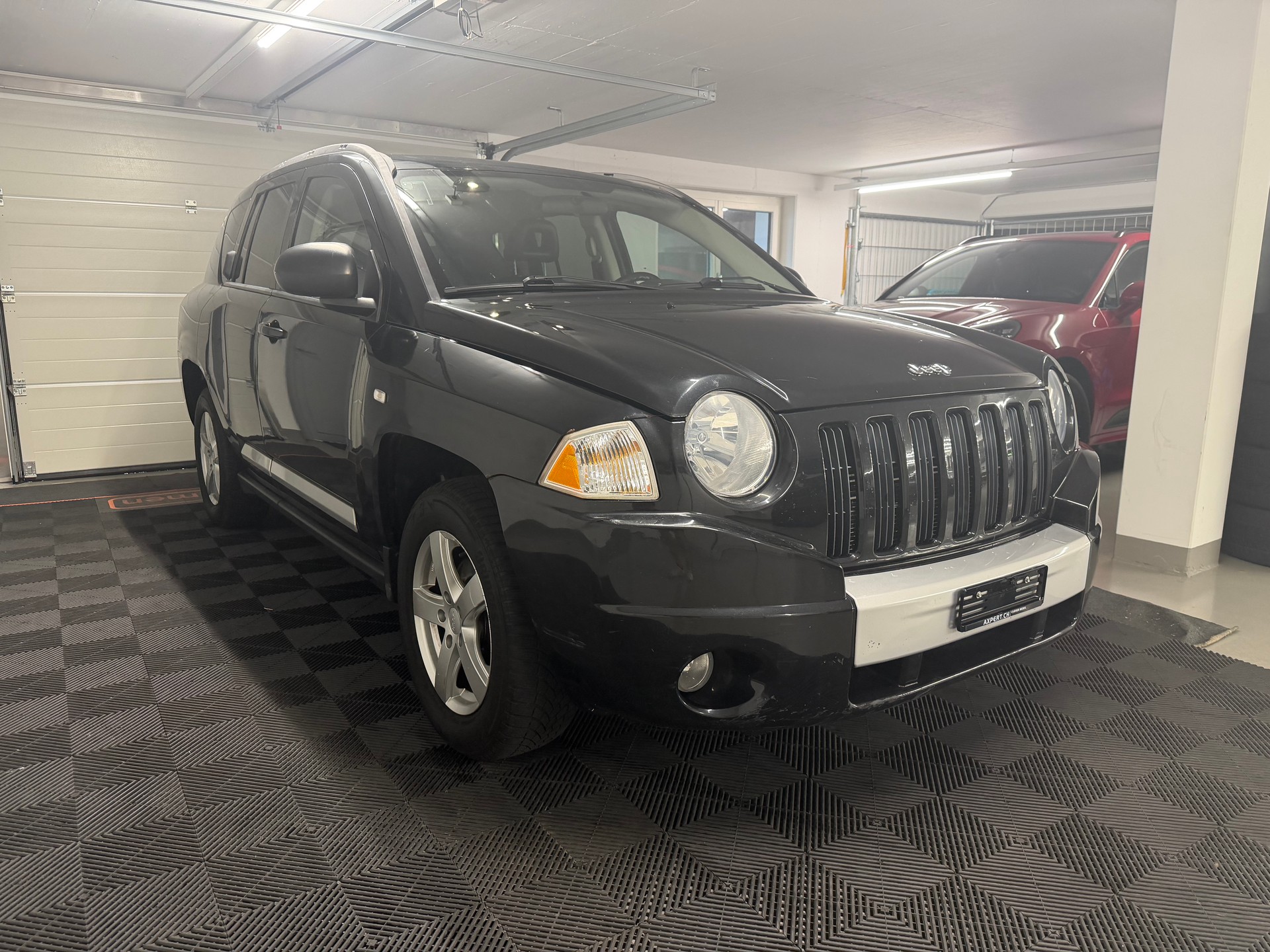 JEEP Compass 2.4 Limited CVT Frisch ab MFK-showroom-element-2