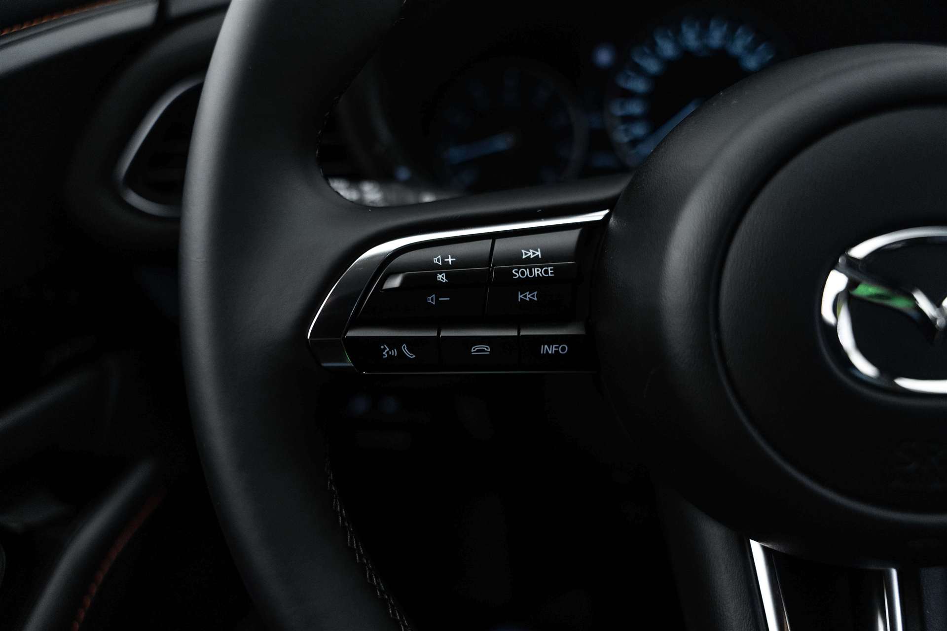 MAZDA MAZDA CX-30 SKYACTIV-G 140 MHEV Nagisa Automat-image-15