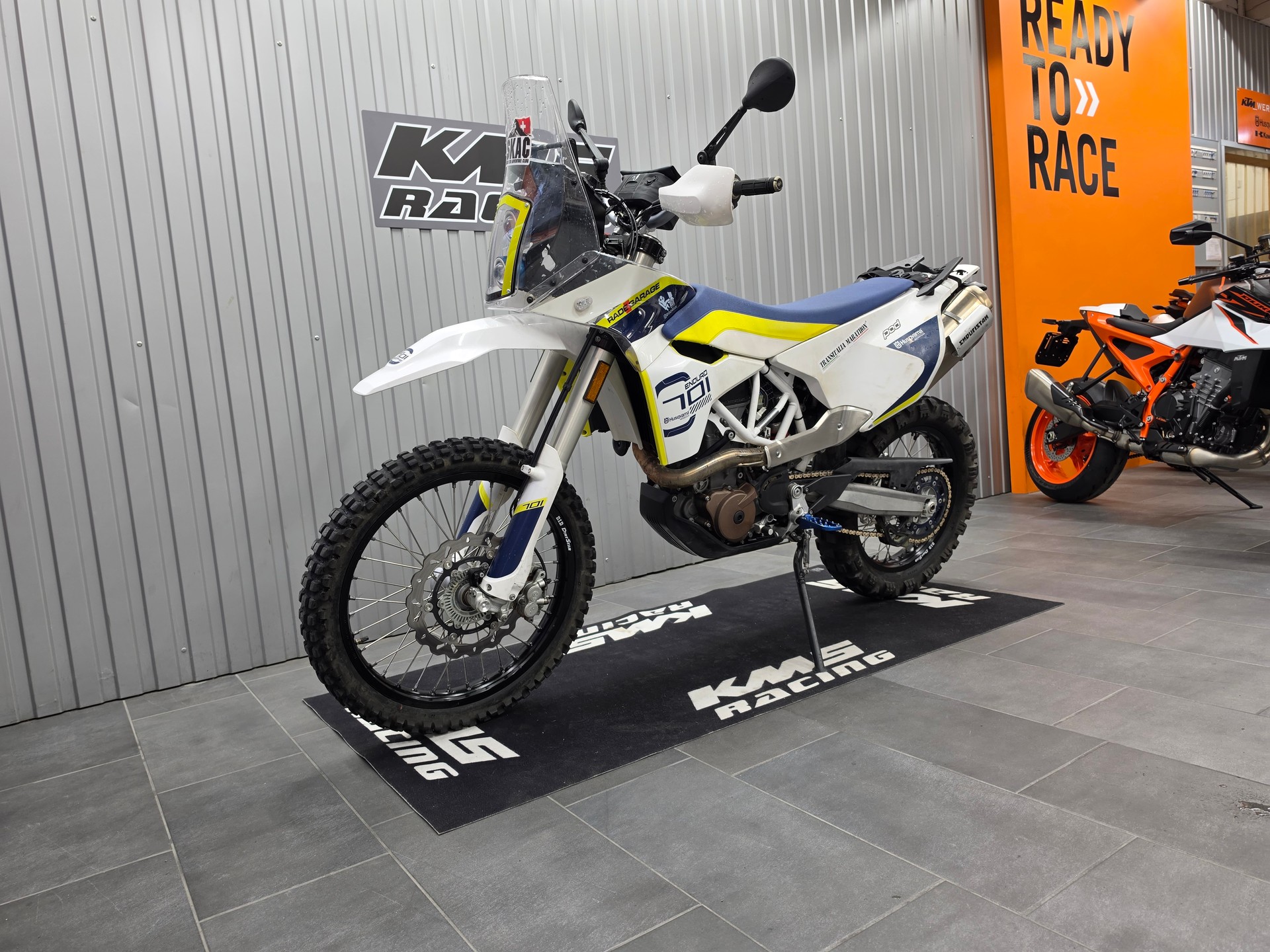 HUSQVARNA 701 Enduro-image-2