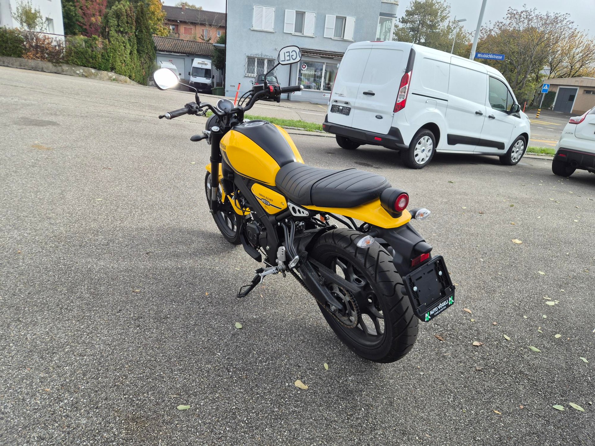 YAMAHA XSR 125-image-1