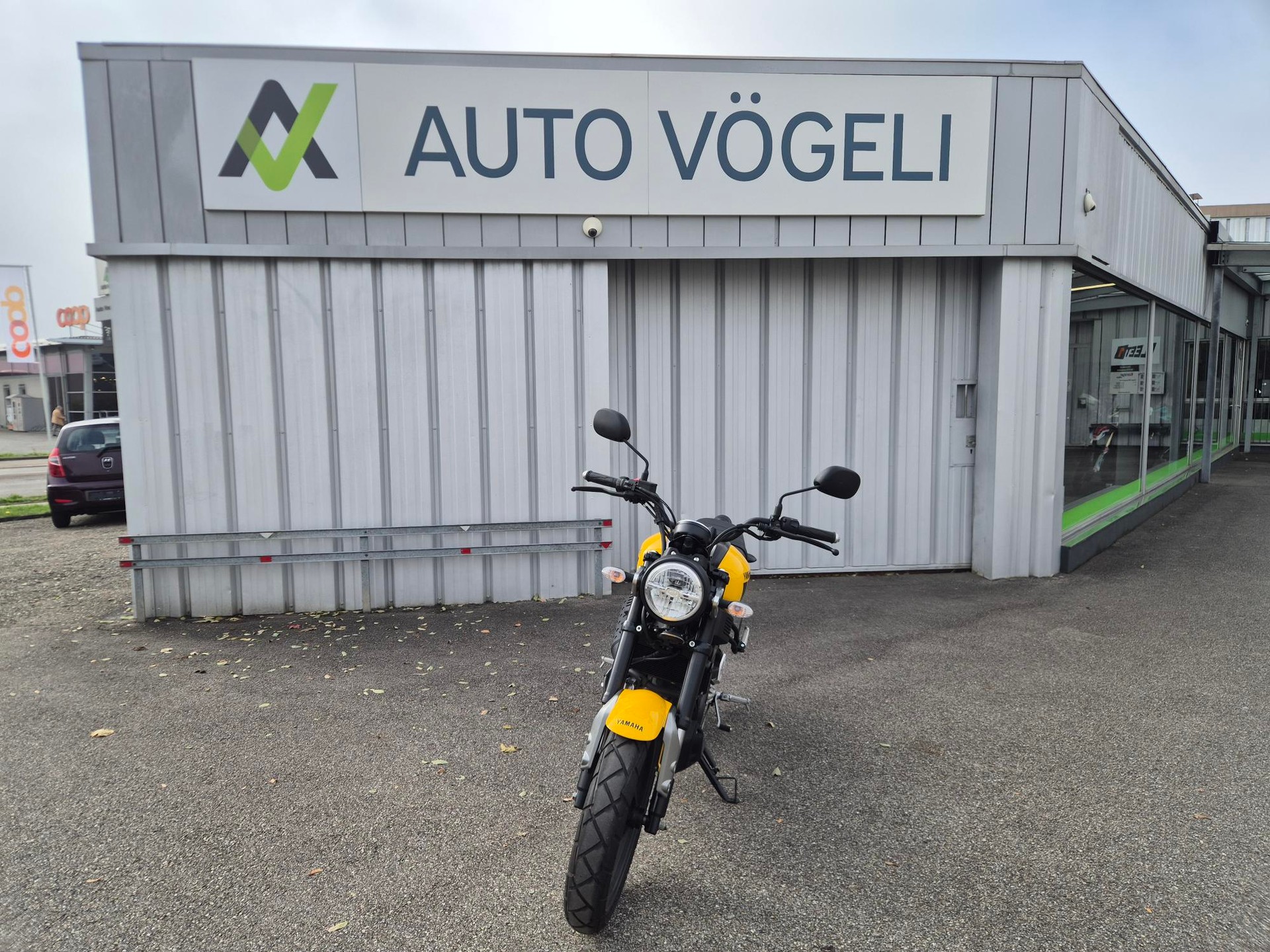 YAMAHA XSR 125-image-2