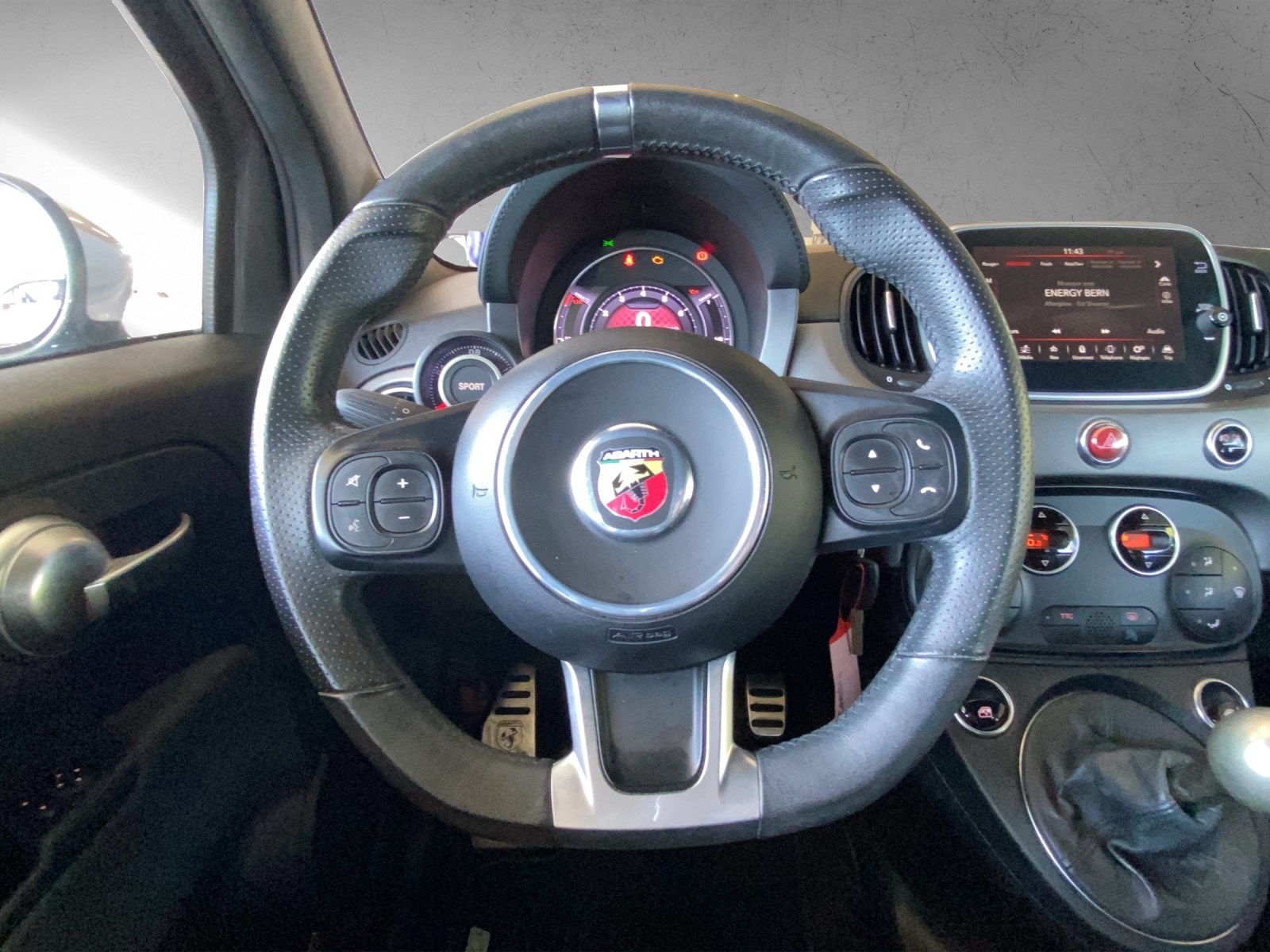FIAT 595C 1.4 16V Turbo Abarth Turismo-image-8