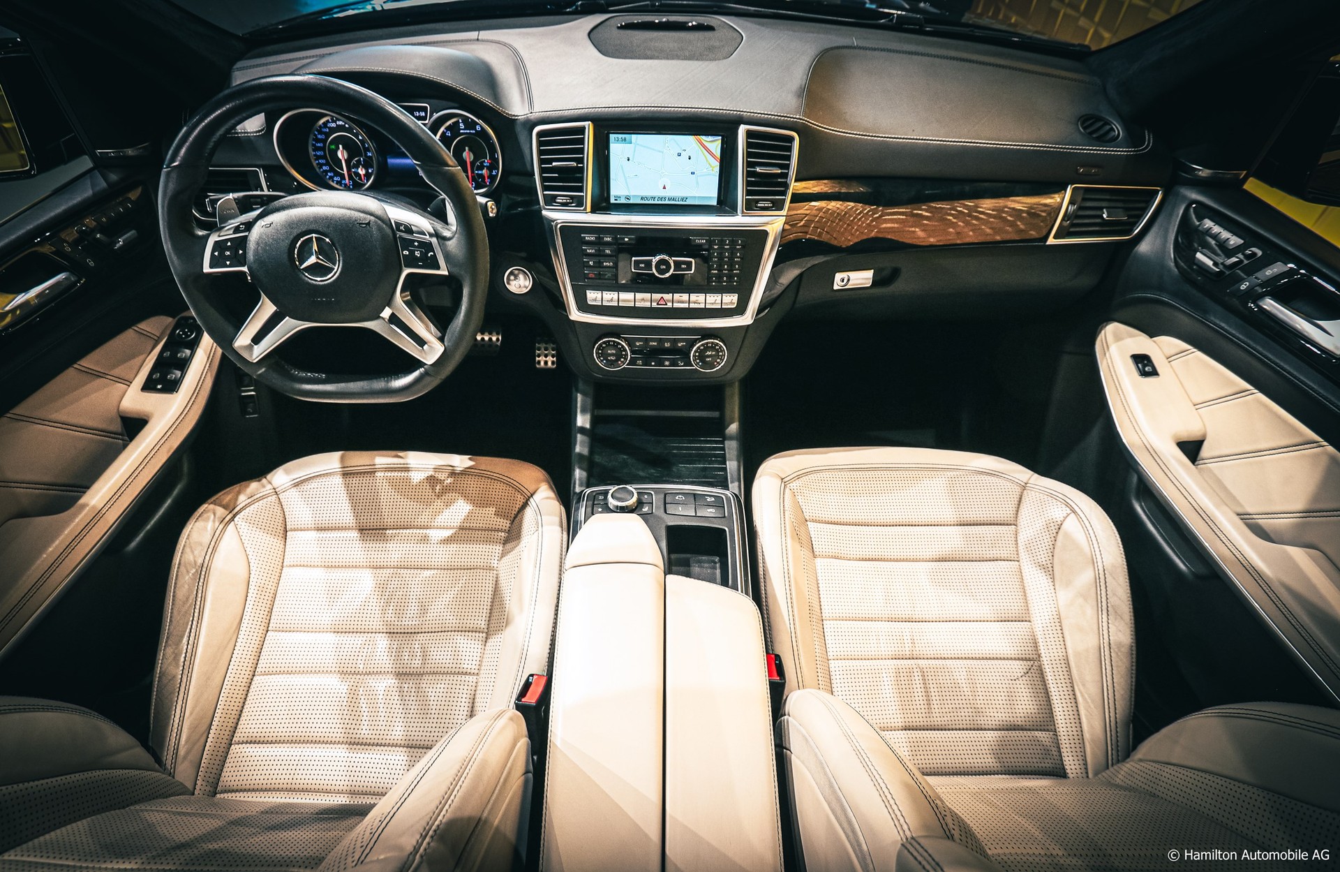 MERCEDES-BENZ GL 63 AMG 4Matic Speedshift Plus 7G-Tronic-image-17