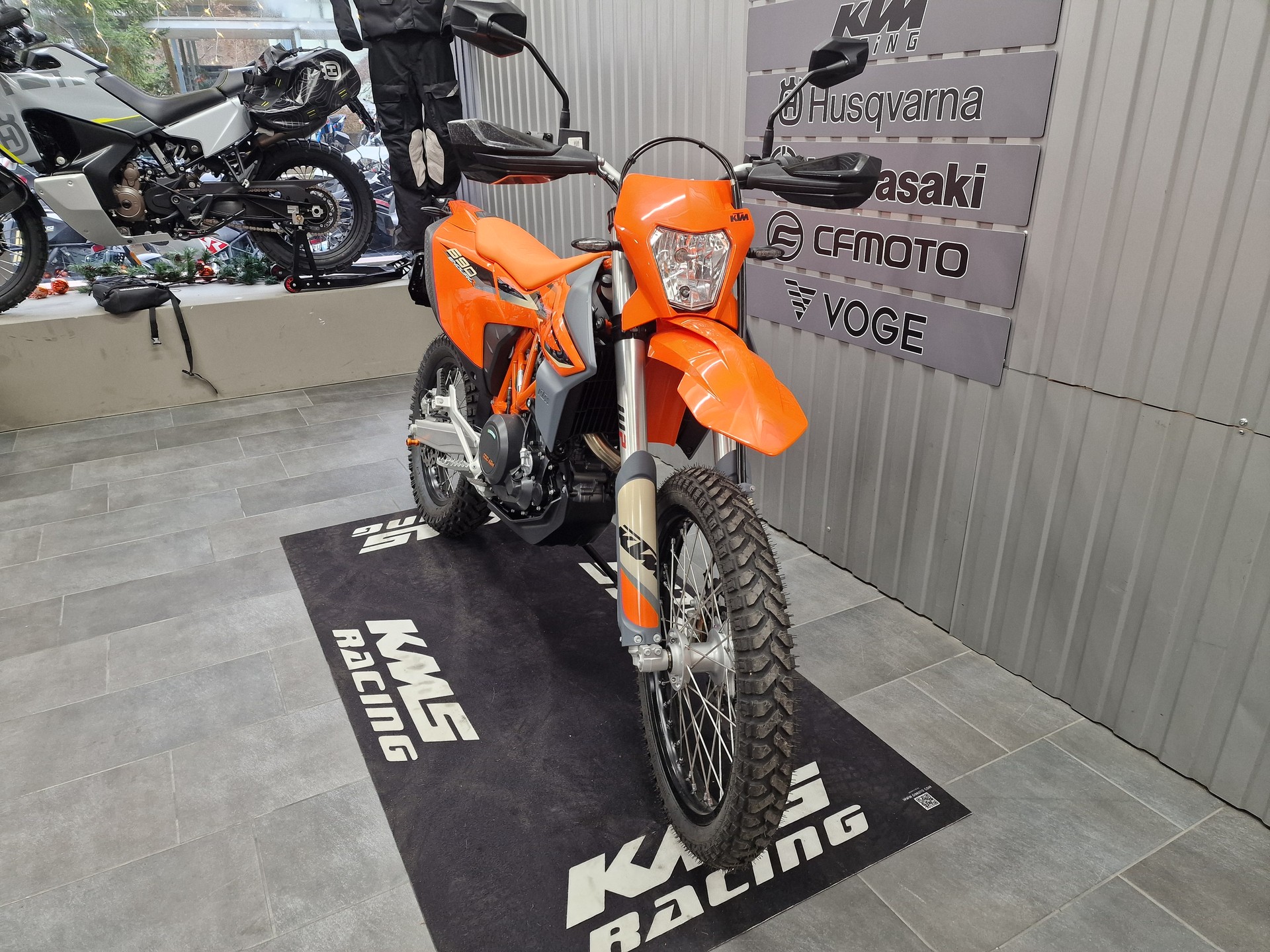 KTM 690 Enduro R-image-4