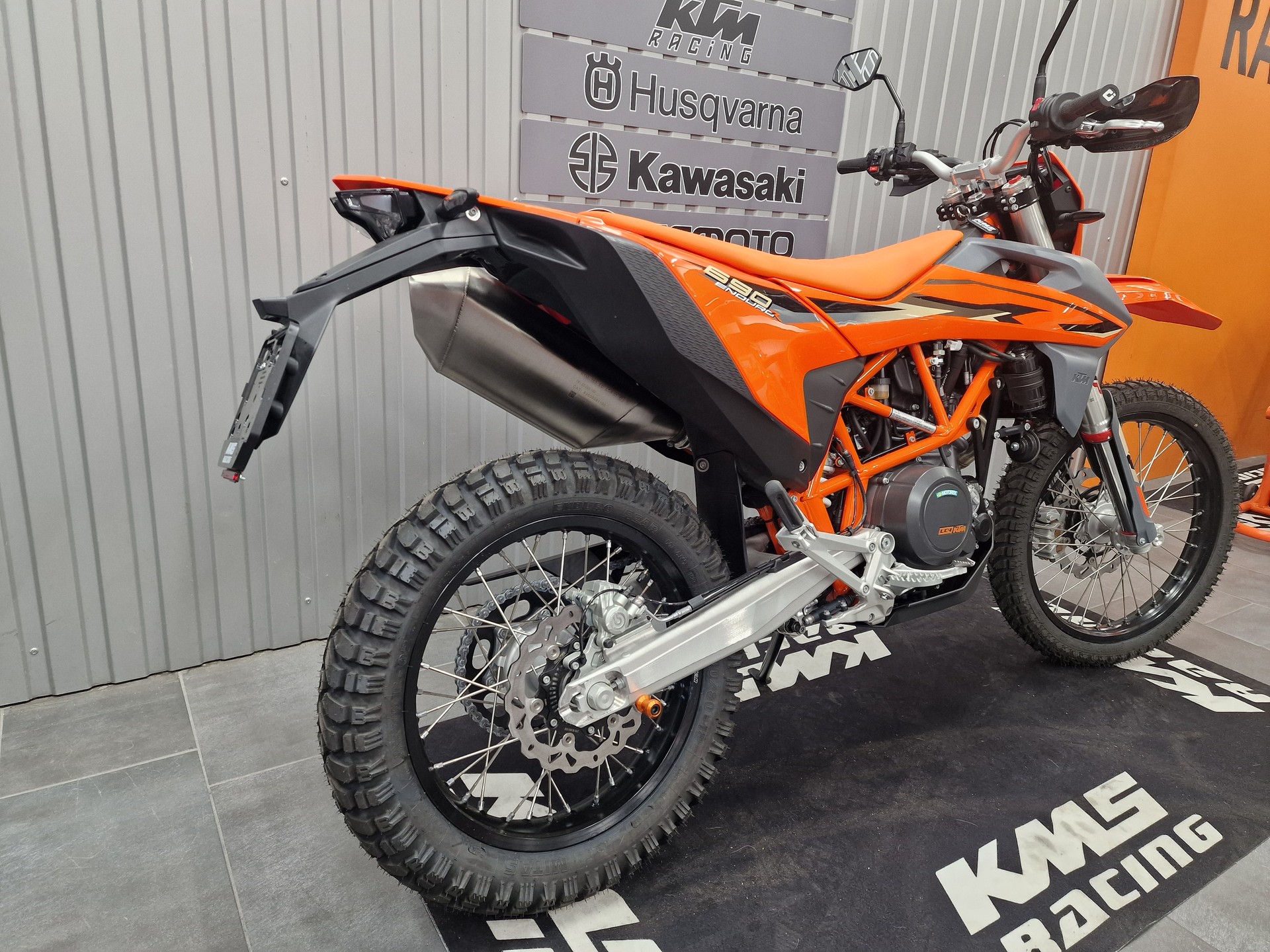 KTM 690 Enduro R-image-2