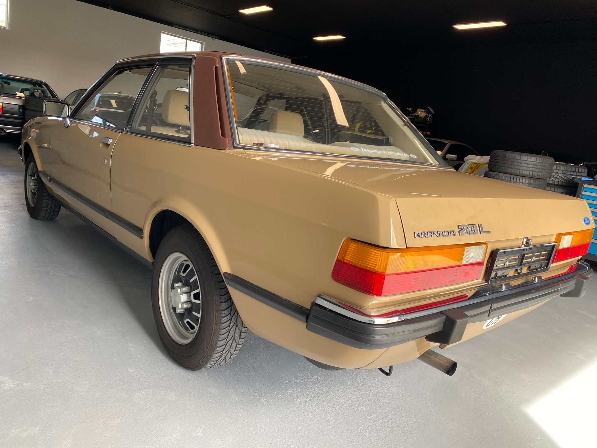 FORD Granada 2300 V6 L Coupe-image-10
