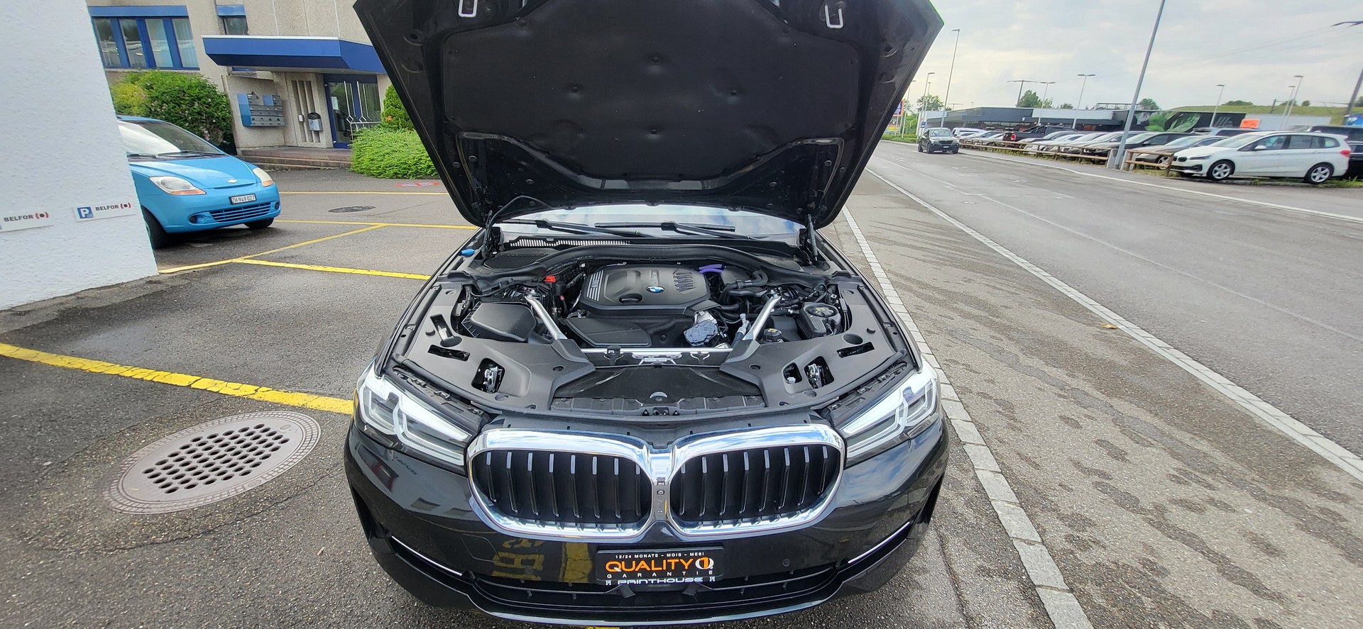 BMW 520d xDrive 48V Touring Steptronic-image-14
