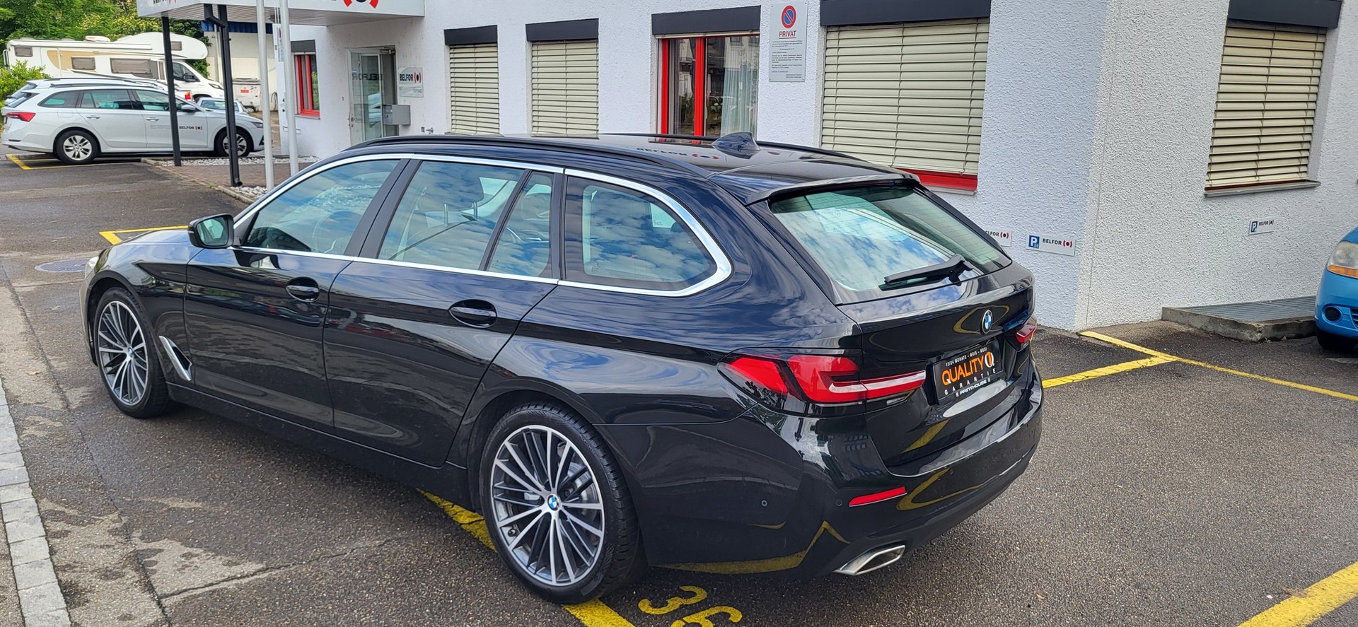 BMW 520d xDrive 48V Touring Steptronic-image-8
