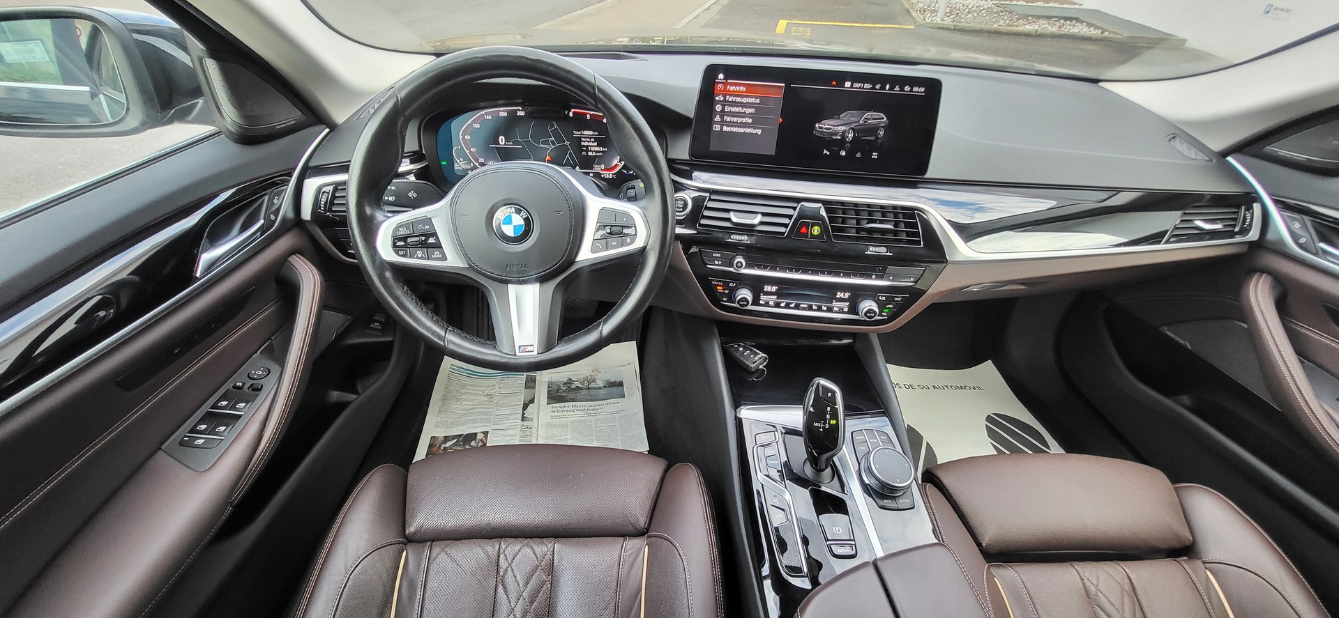 BMW 520d xDrive 48V Touring Steptronic-image-5