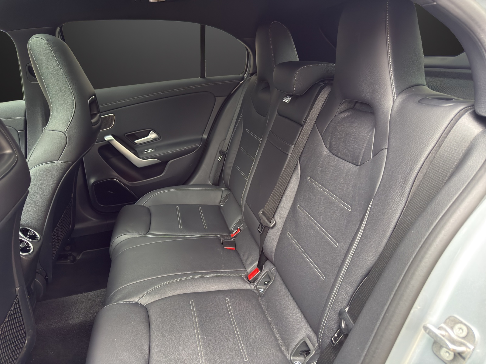 MERCEDES-BENZ A 220 4Matic 8G-DCT-image-14