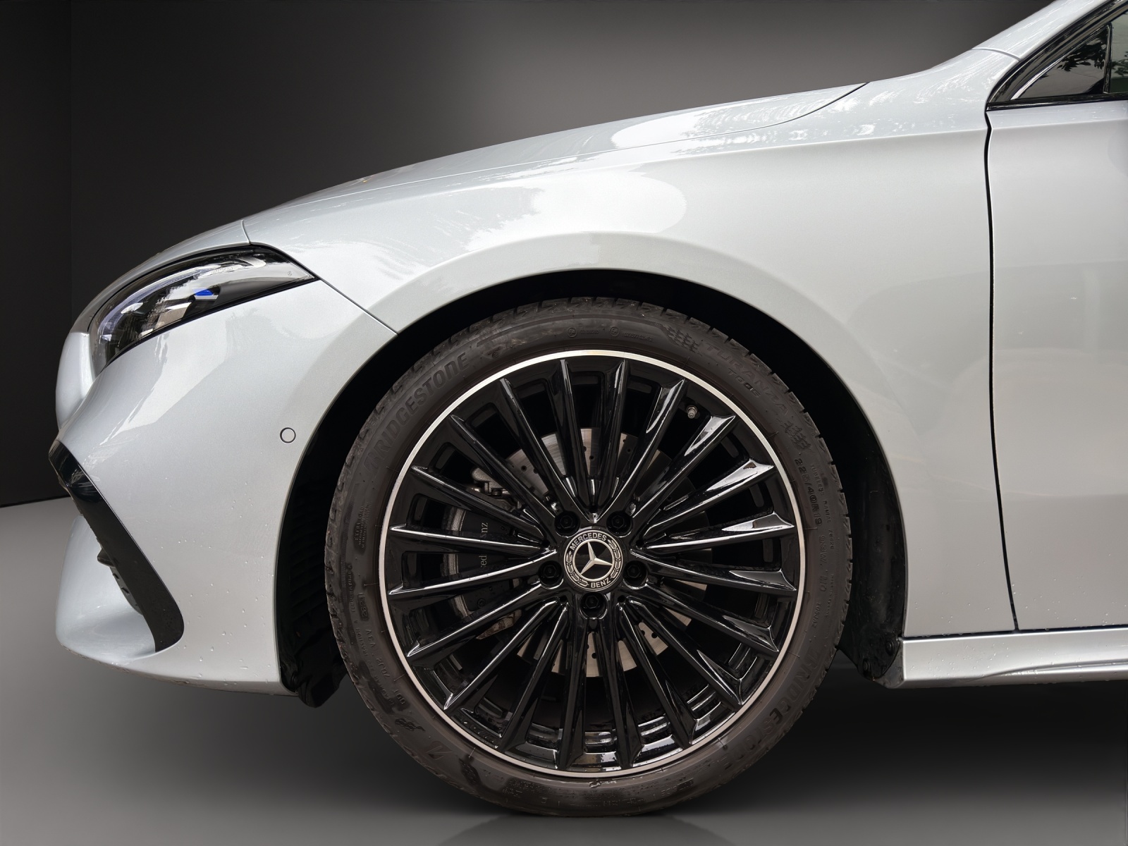 MERCEDES-BENZ A 220 4Matic 8G-DCT-image-8