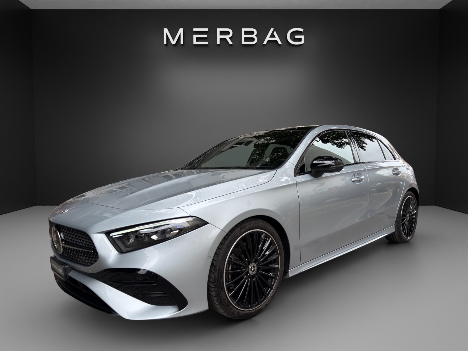MERCEDES-BENZ A 220 4Matic 8G-DCT-image-2