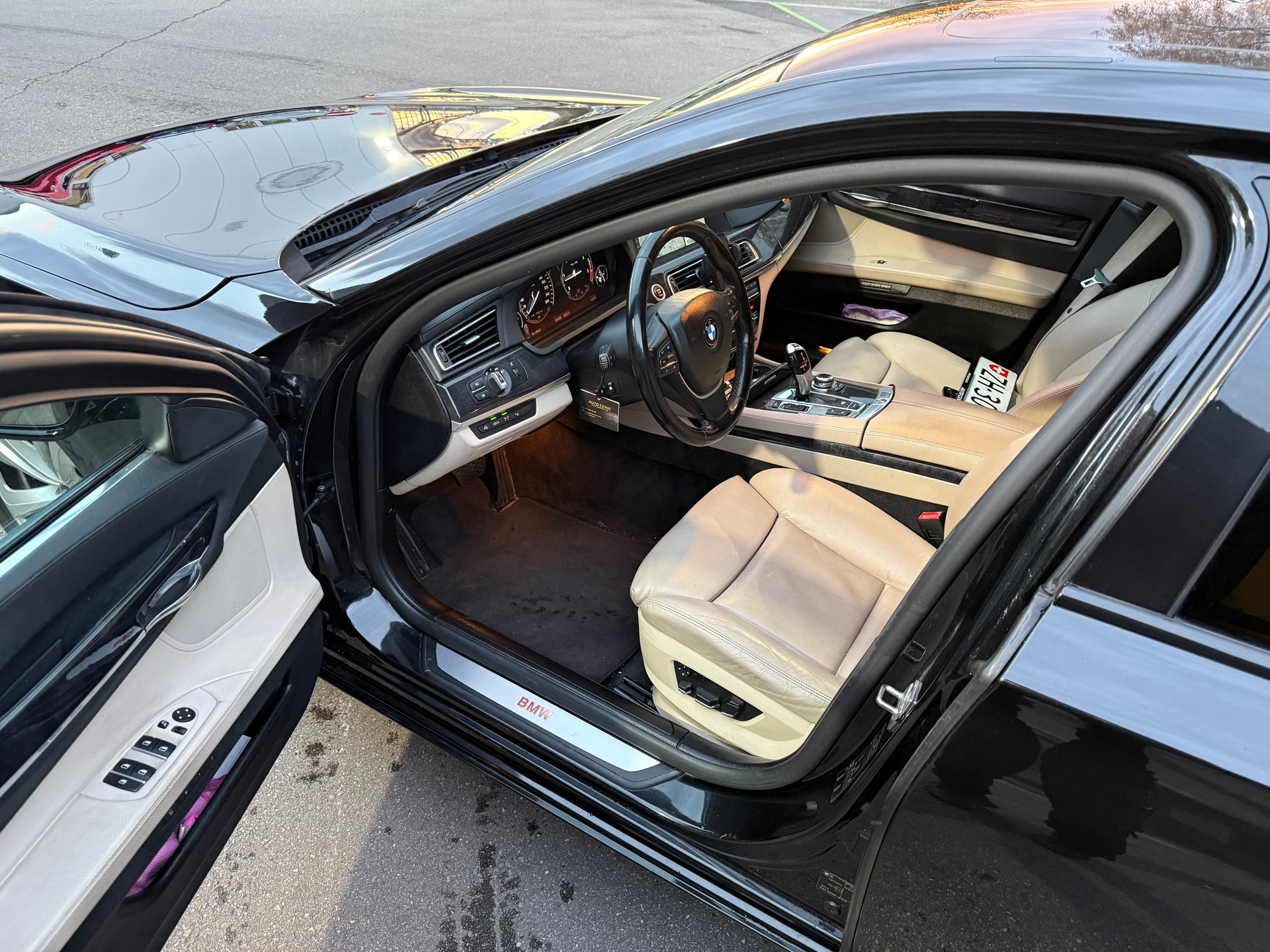 BMW 730d-image-7