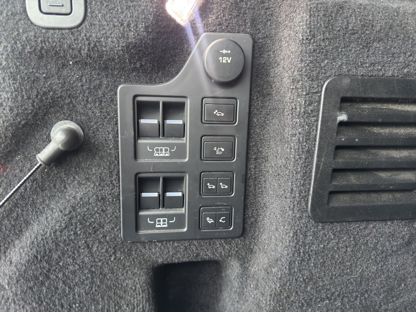 LAND ROVER Discovery 3.0 TD6 HSE Luxury Automatic-image-23