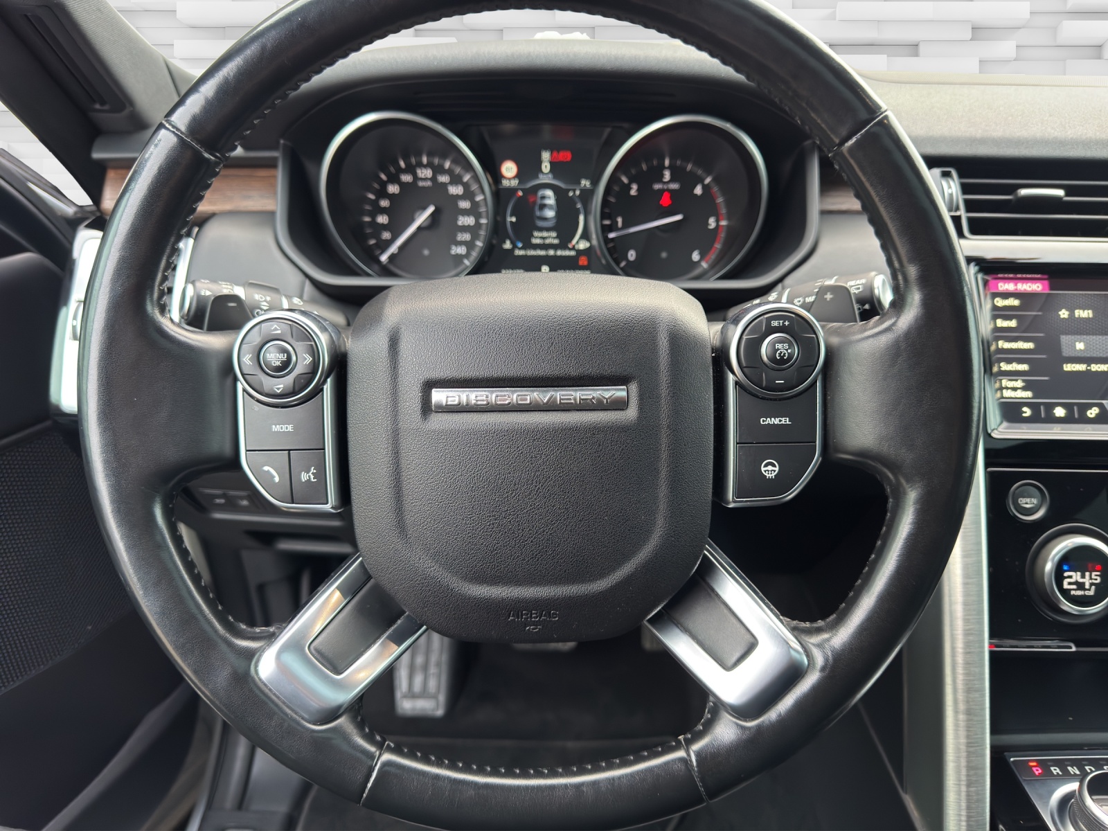 LAND ROVER Discovery 3.0 TD6 HSE Luxury Automatic-image-9