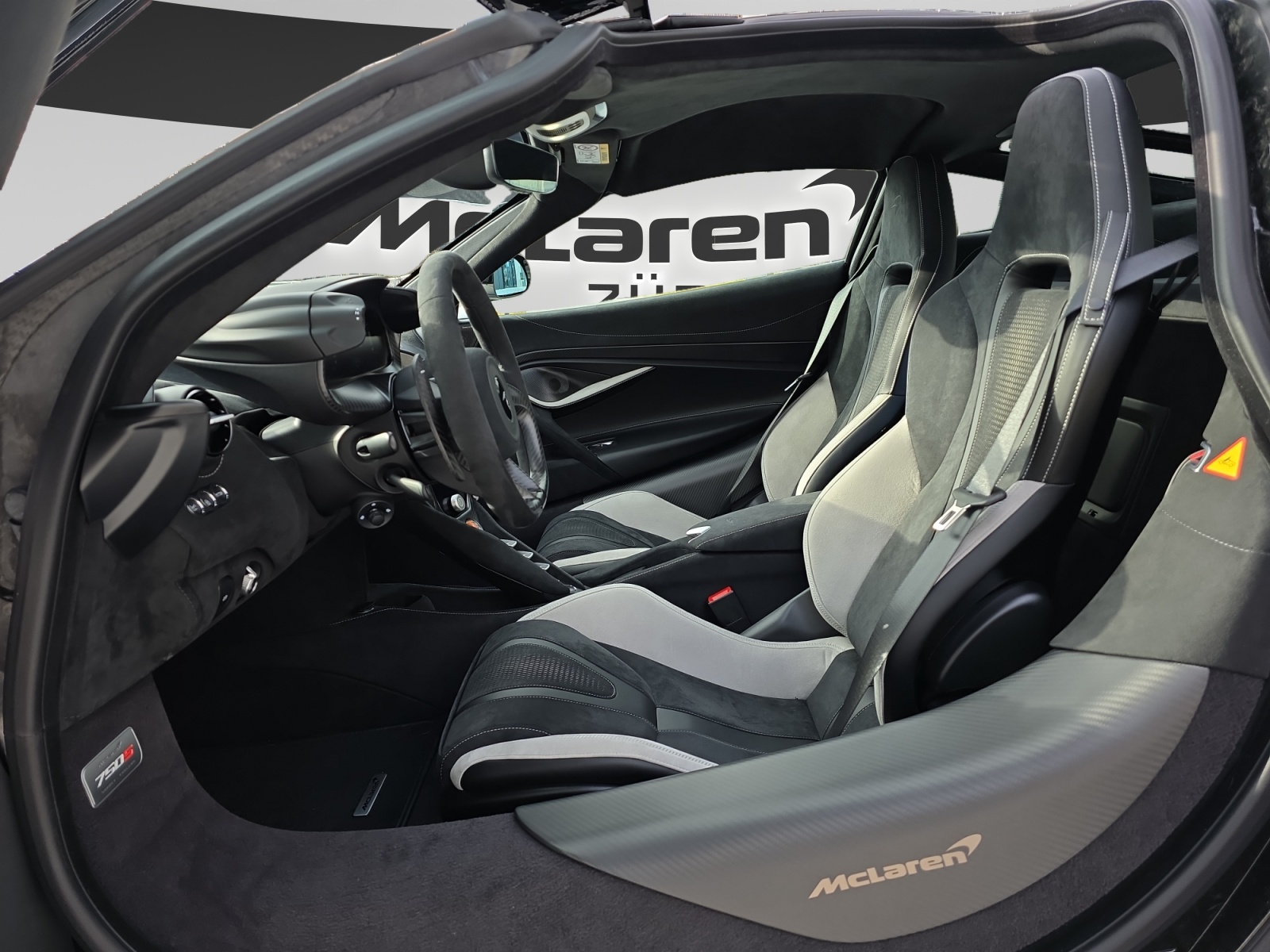 McLAREN 750S Coupé Performance-image-9