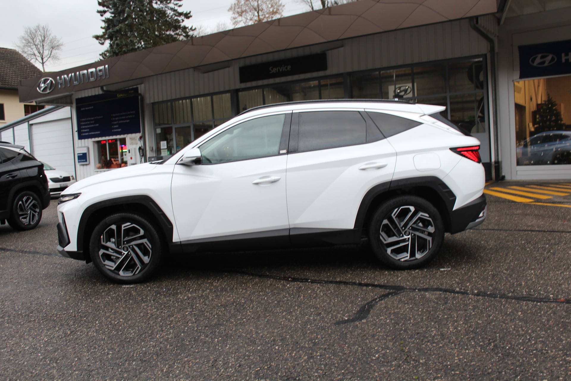 HYUNDAI Tucson 1.6 TGDI HEV Swiss Edition 4WD-showroom-element-1