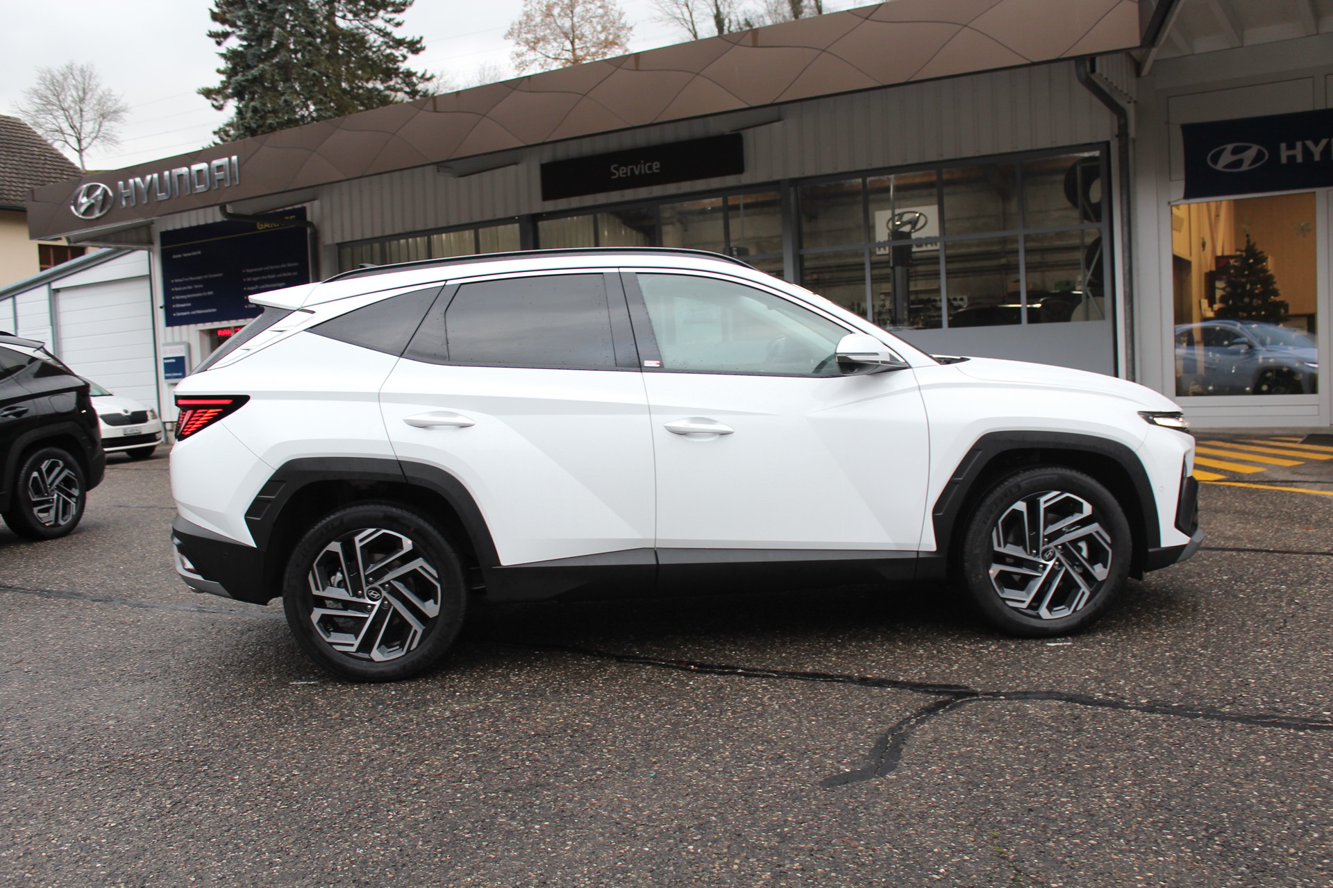 HYUNDAI Tucson 1.6 TGDI HEV Swiss Edition 4WD-showroom-element-3
