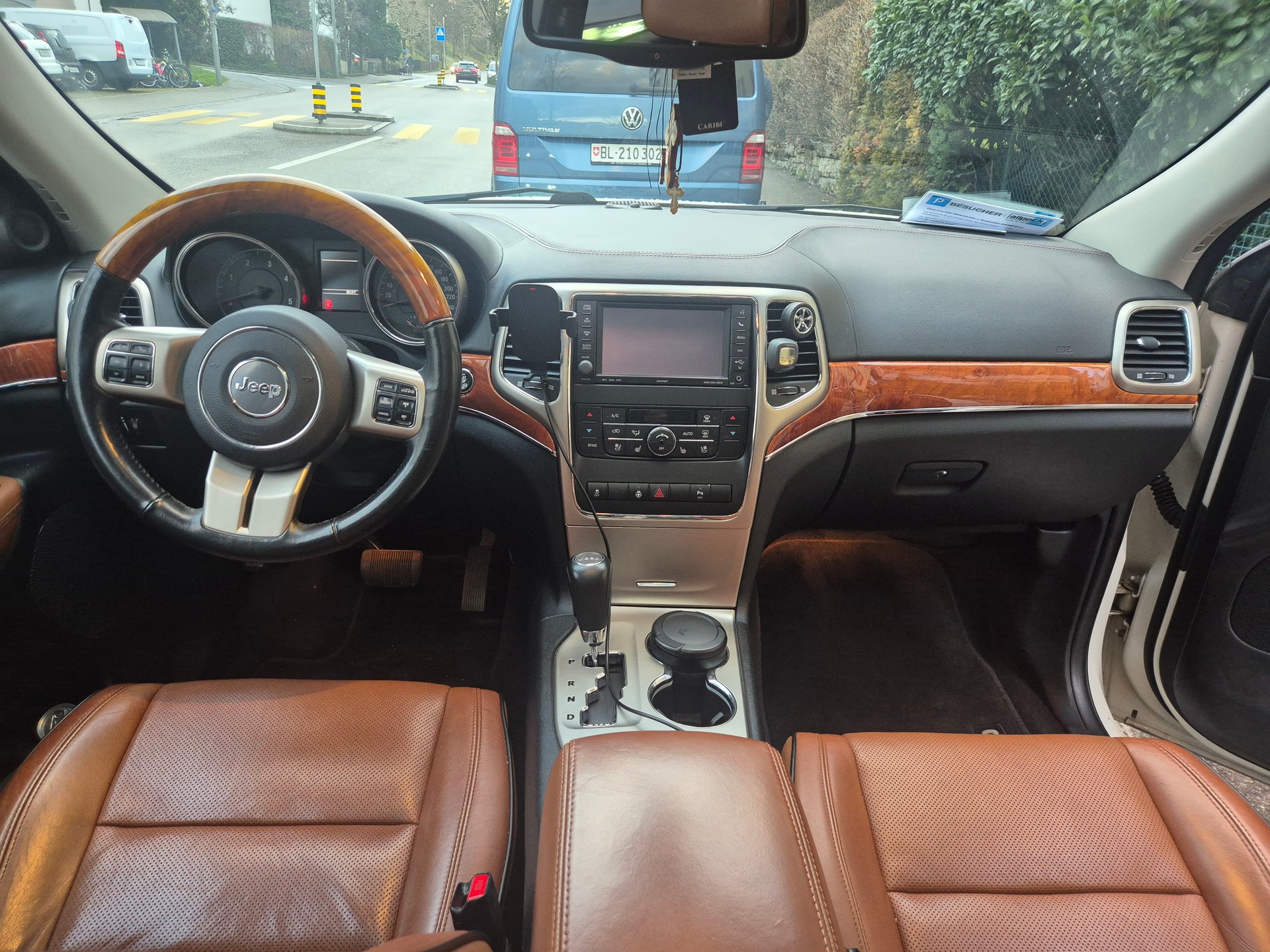 JEEP Grand Cherokee 3.0 CRD Overland Automatic-image-9