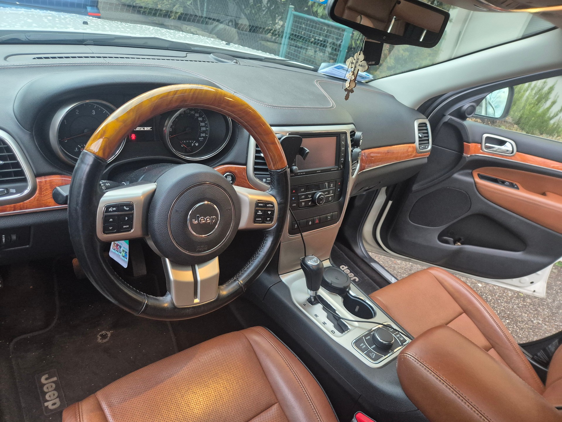 JEEP Grand Cherokee 3.0 CRD Overland Automatic-image-7
