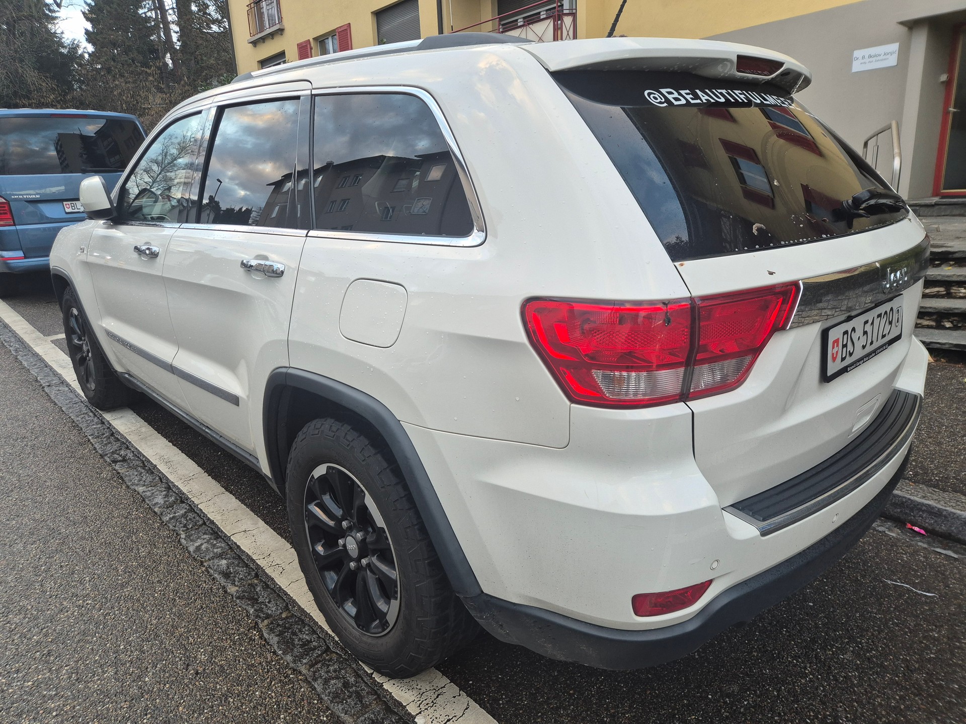 JEEP Grand Cherokee 3.0 CRD Overland Automatic-image-3