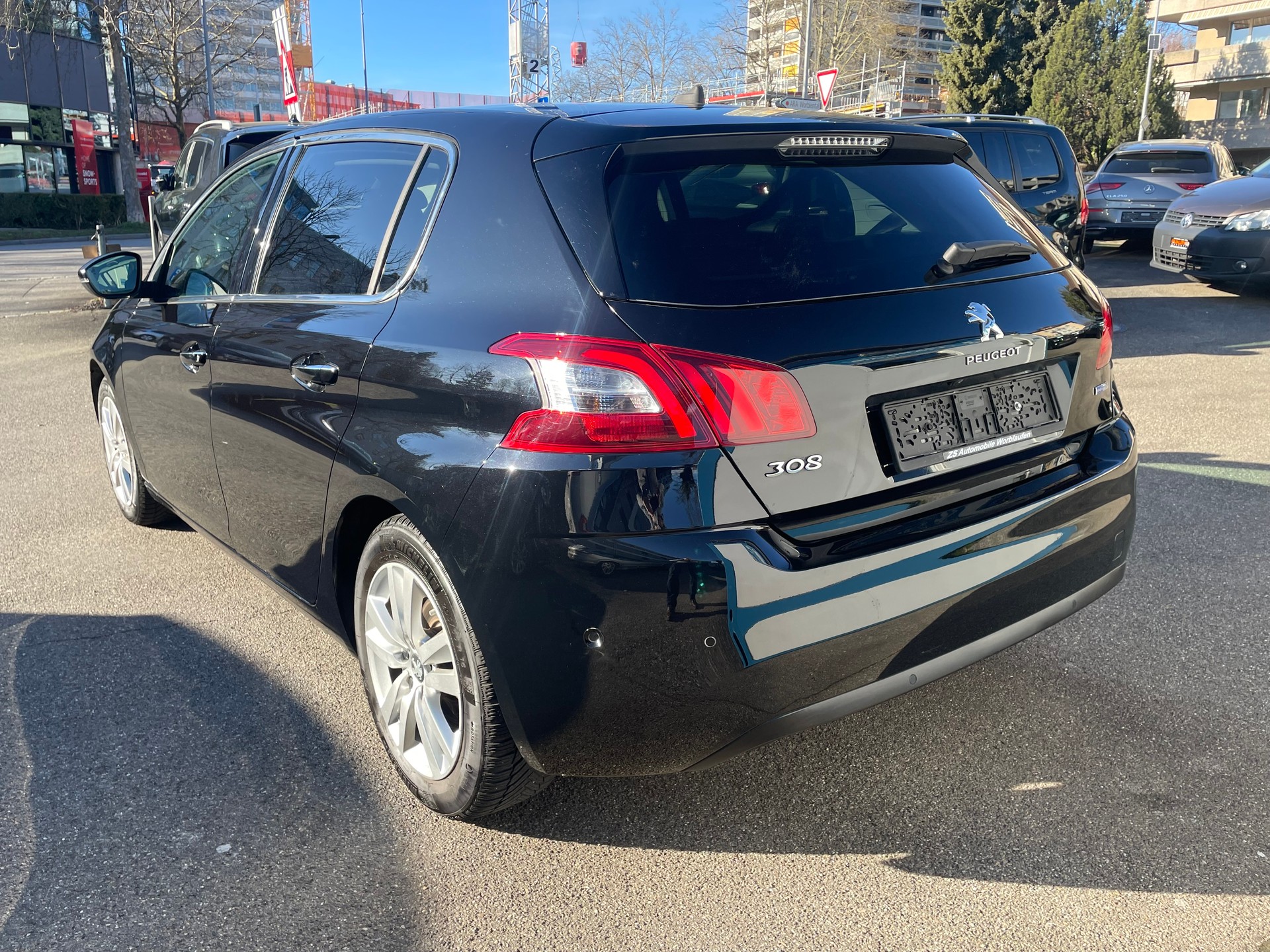 PEUGEOT 308 1.2 THP Féline-image-2